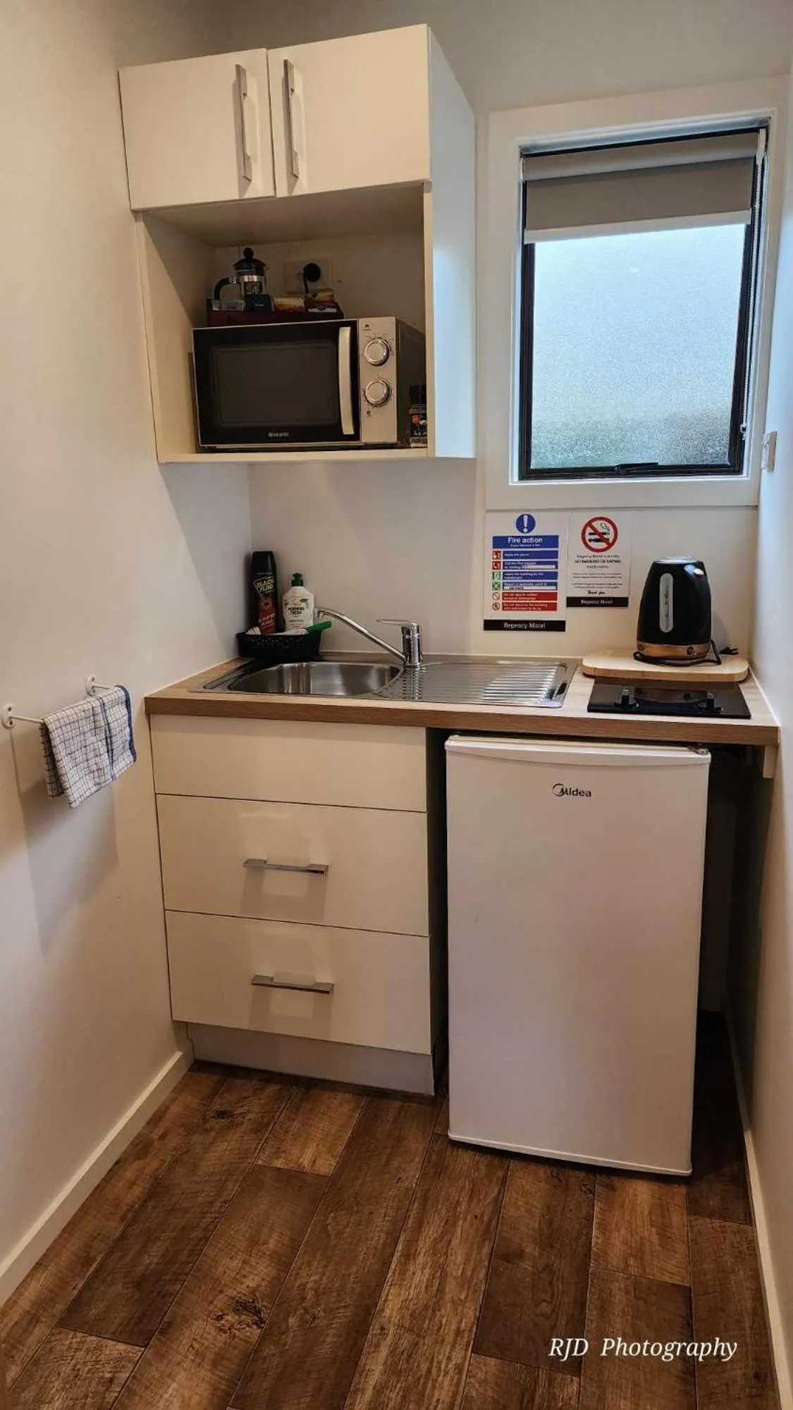 Kitchen or kitchenette in Ashburton's Regency Motel
