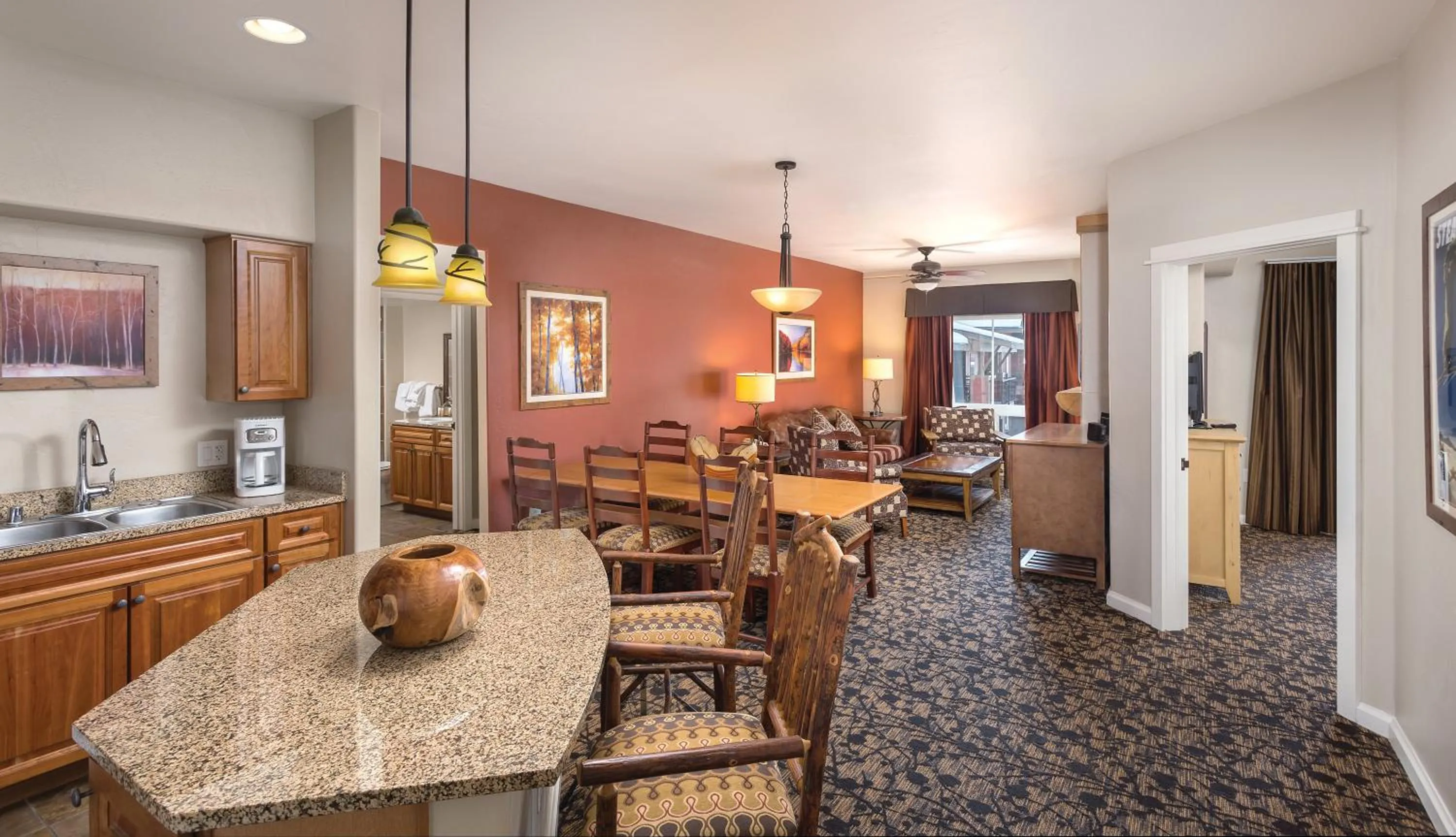 Living room, Restaurant/Places to Eat in Club Wyndham Steamboat Springs