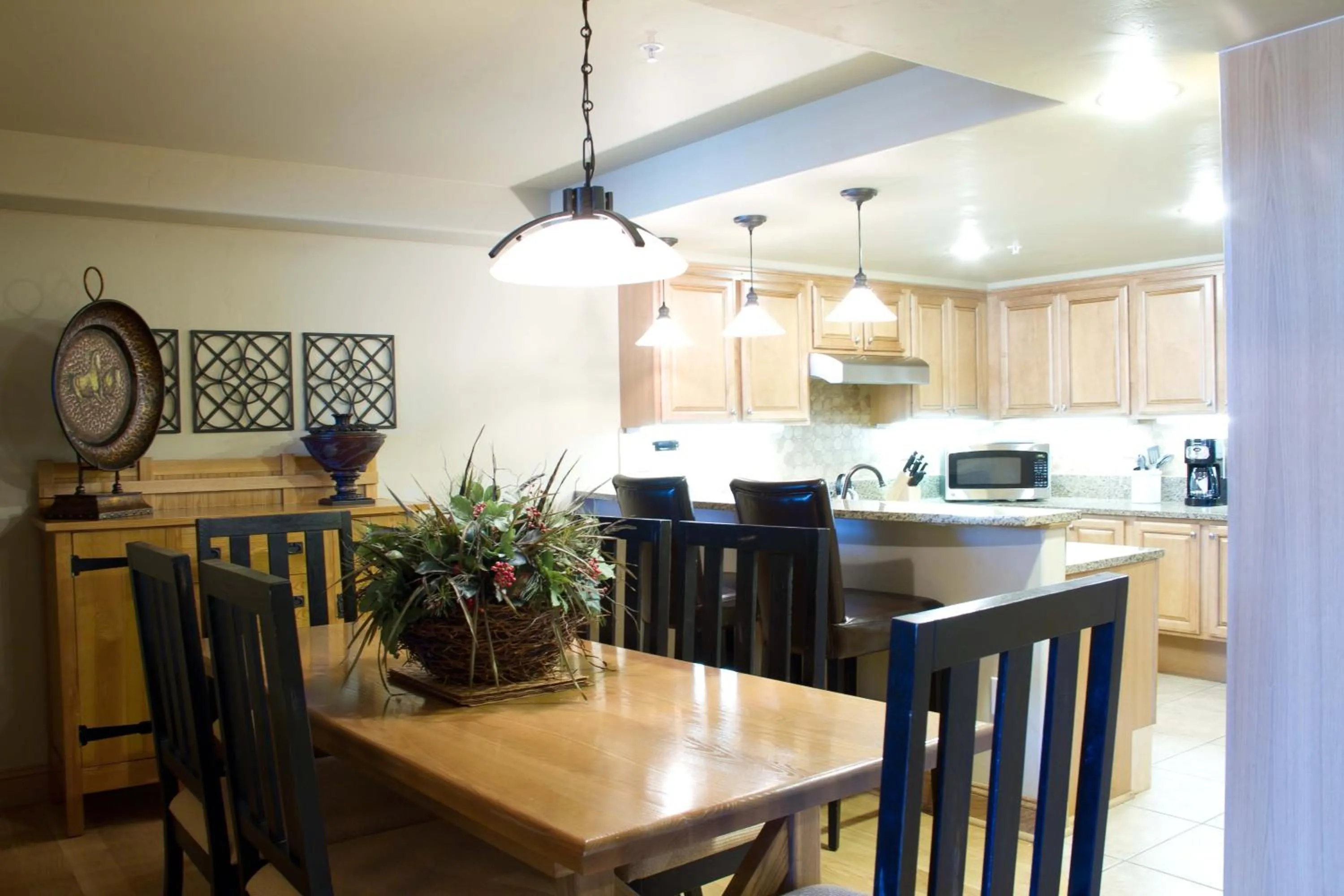 Photo of the whole room, Dining Area in Club Wyndham Steamboat Springs