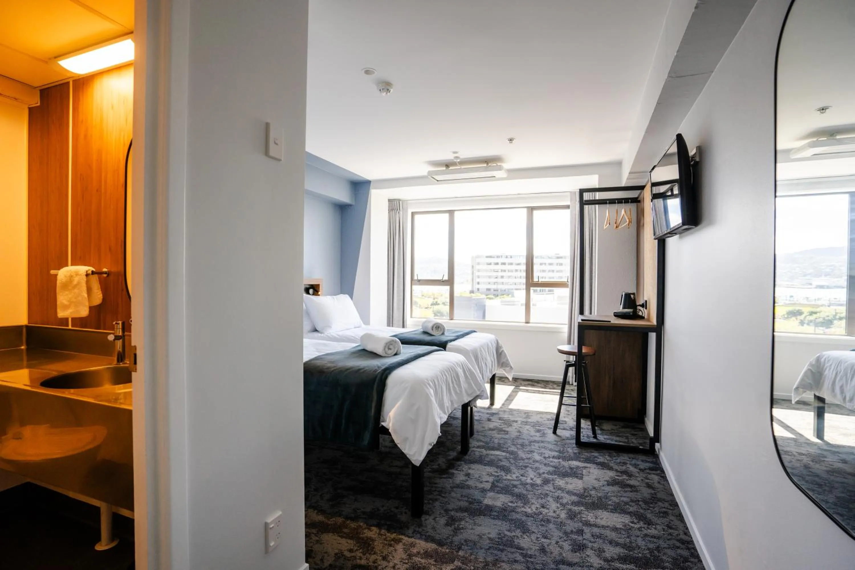 Photo of the whole room, Bed in Haka House Wellington