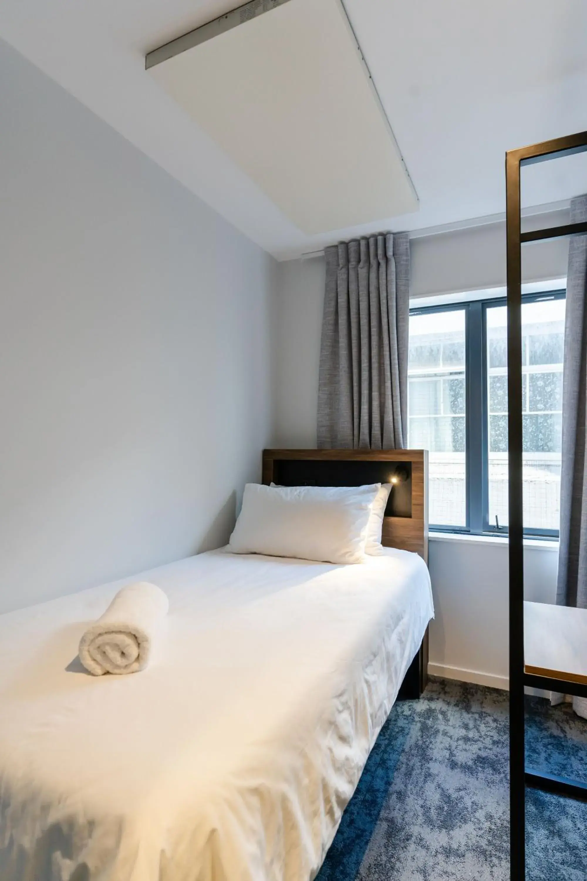 Single Room with Shared Bathroom in Haka House Wellington Single Room with Shared Bathroom in Haka House Wellington