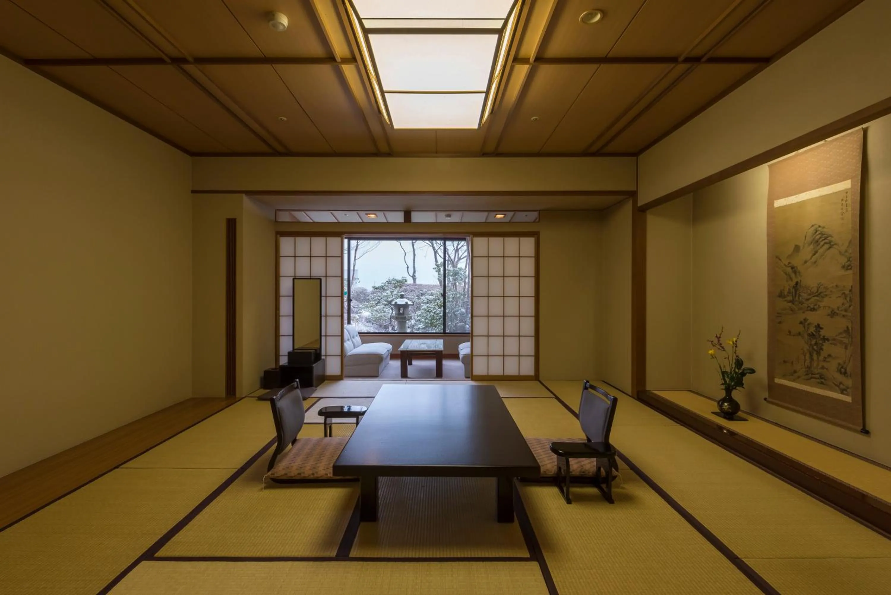 Photo of the whole room in Fukuichi