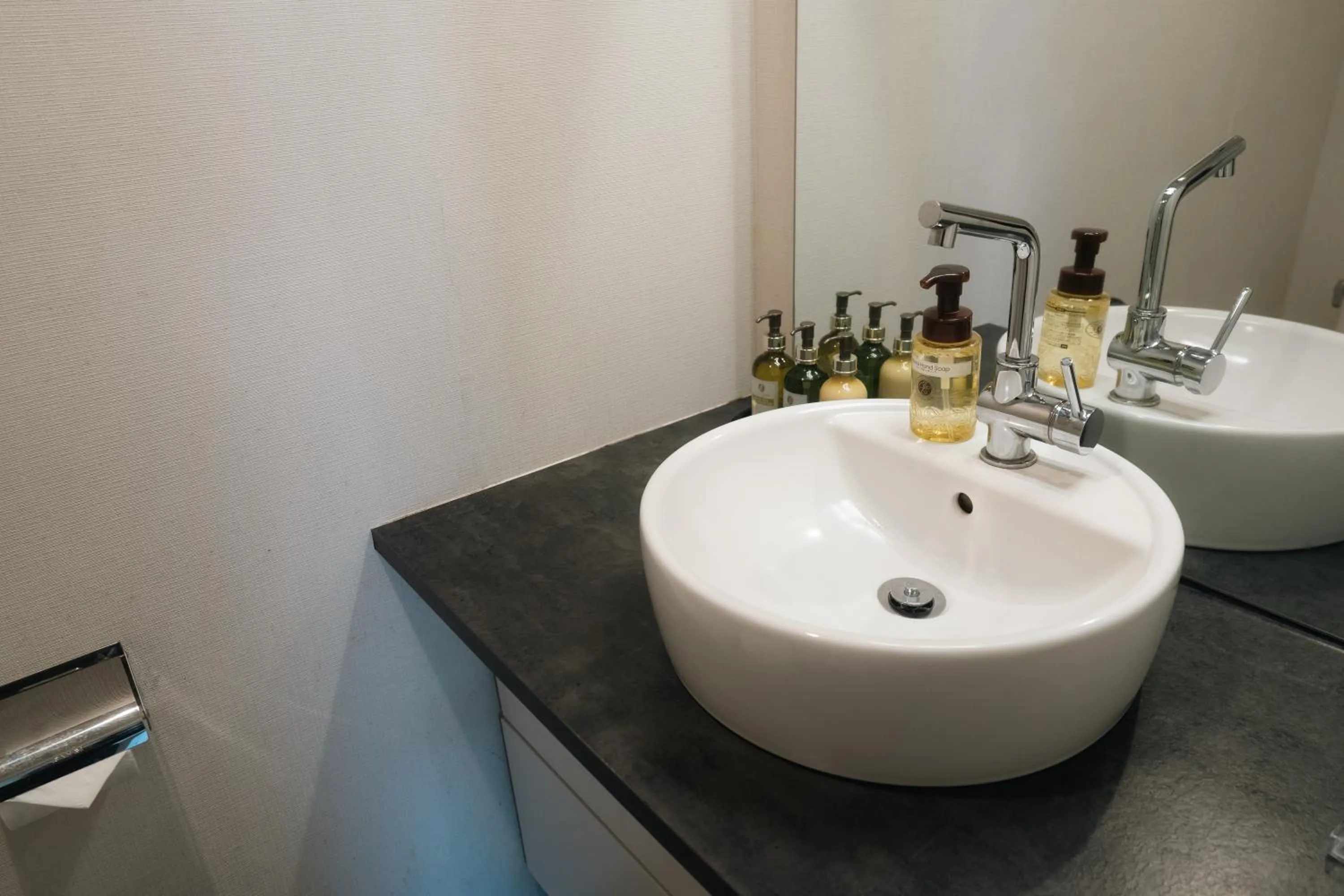 Toilet in Ashinoko Port Villa MIRAHAKONE