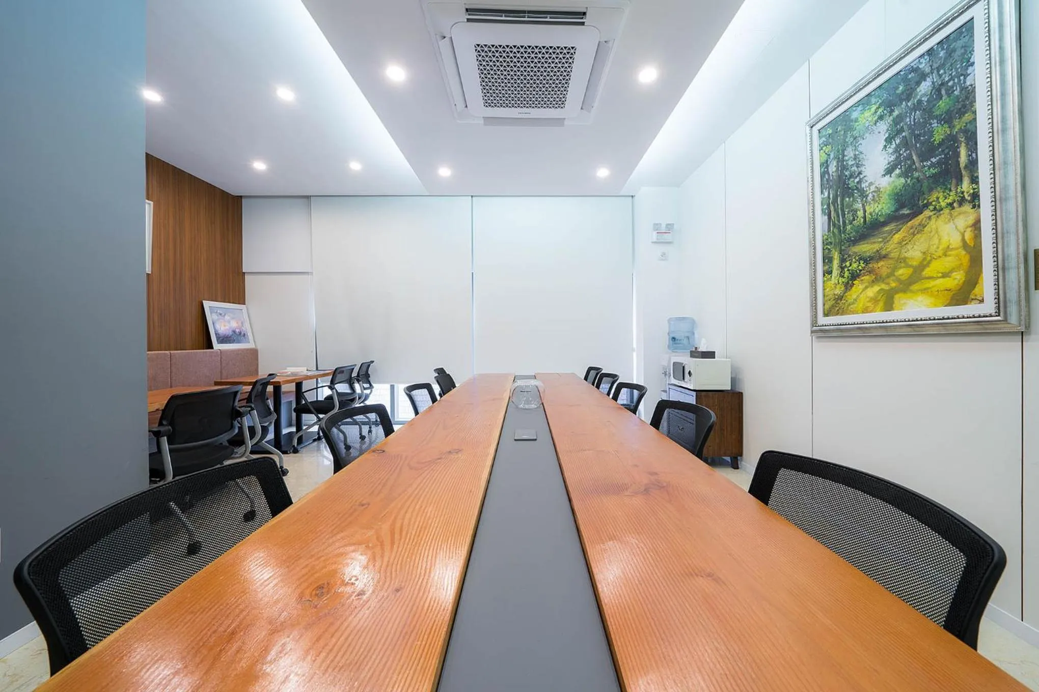 Meeting/conference room in Davin Hotel