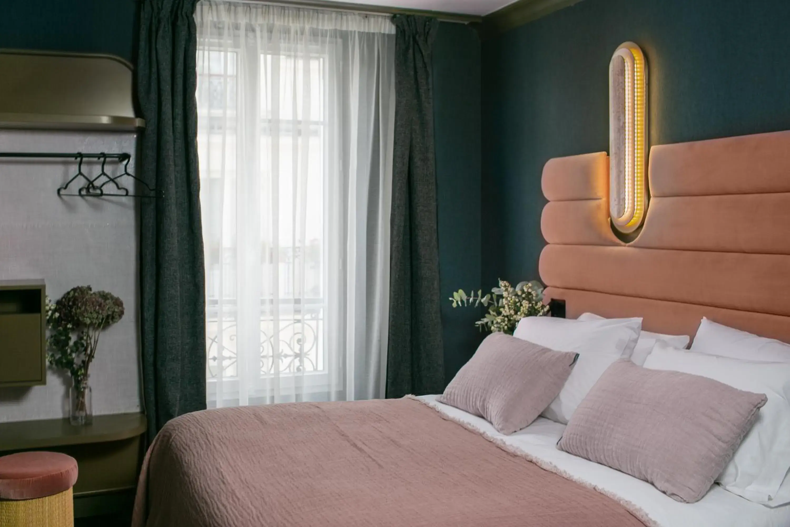 Deluxe Triple Room in La Planque Hotel Deluxe Triple Room in La Planque Hotel