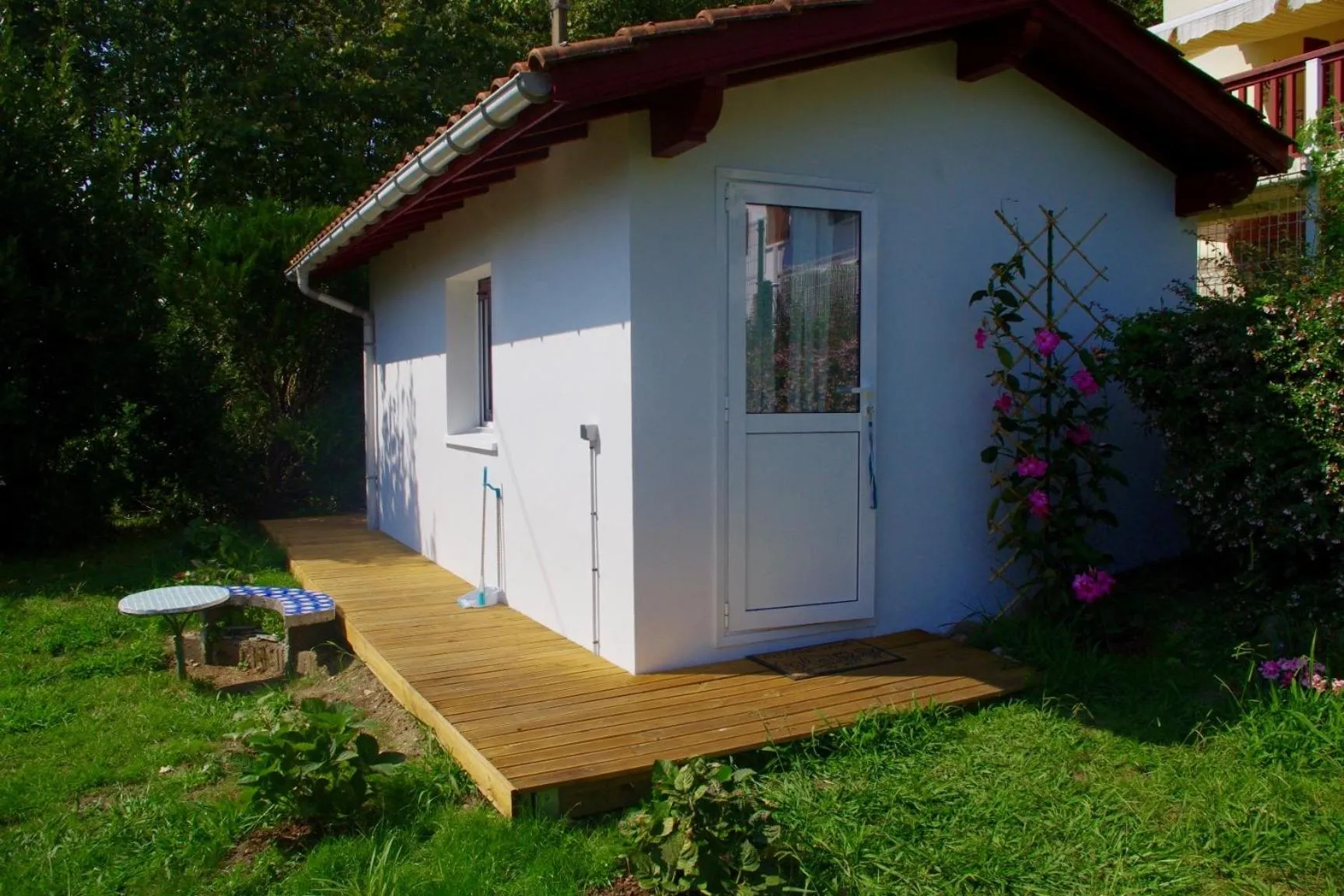 Property building in Chambres d'hôtes "HOR DAGO" près de la gare d'Hendaye avec le petit-déjeuner