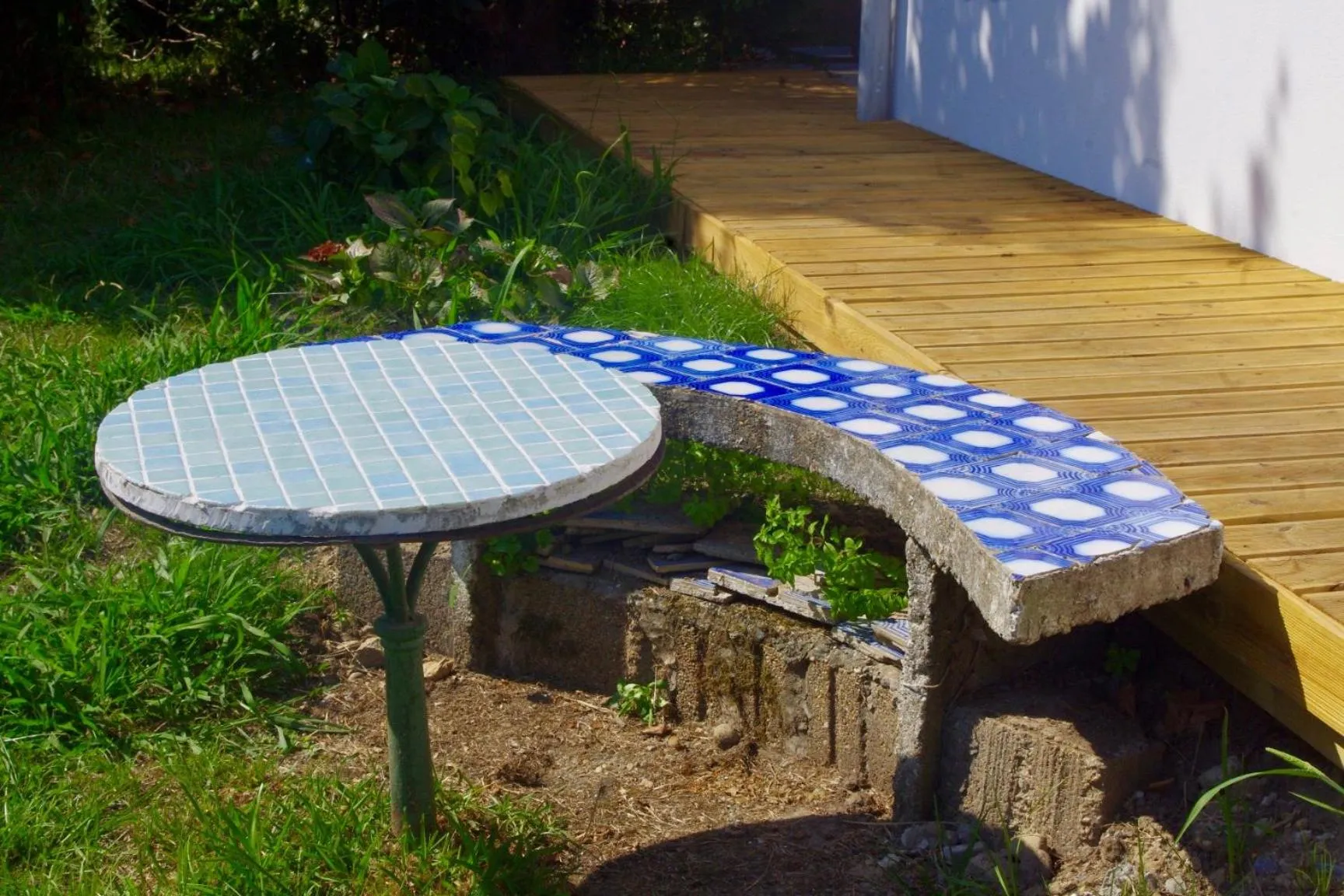 Garden in Chambres d'hôtes "HOR DAGO" près de la gare d'Hendaye avec le petit-déjeuner
