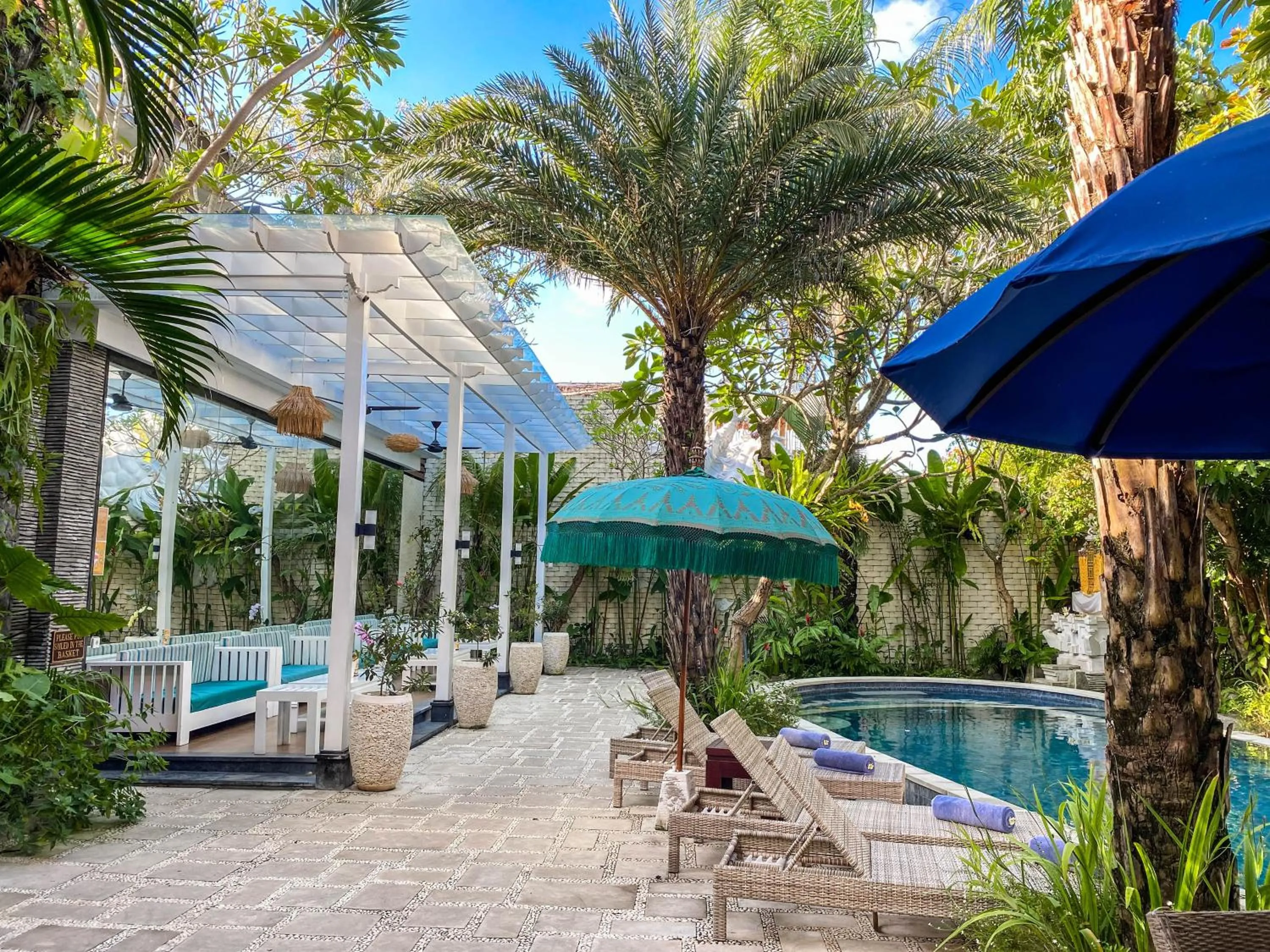 Swimming pool in The Bali Dream Villa & Resort Echo Beach Canggu