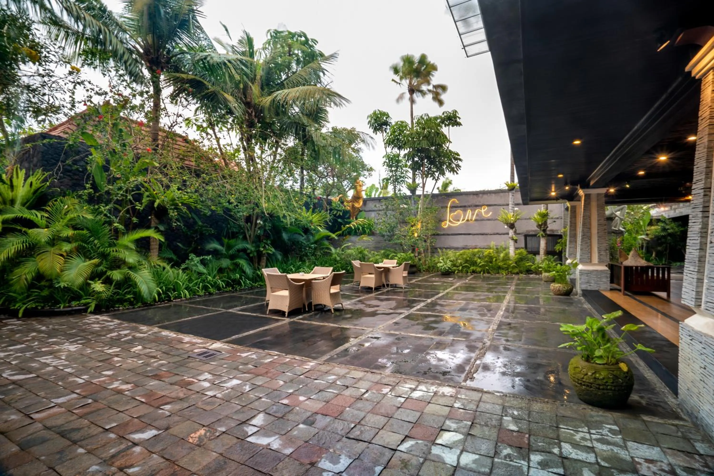 Patio in The Bali Dream Villa & Resort Echo Beach Canggu