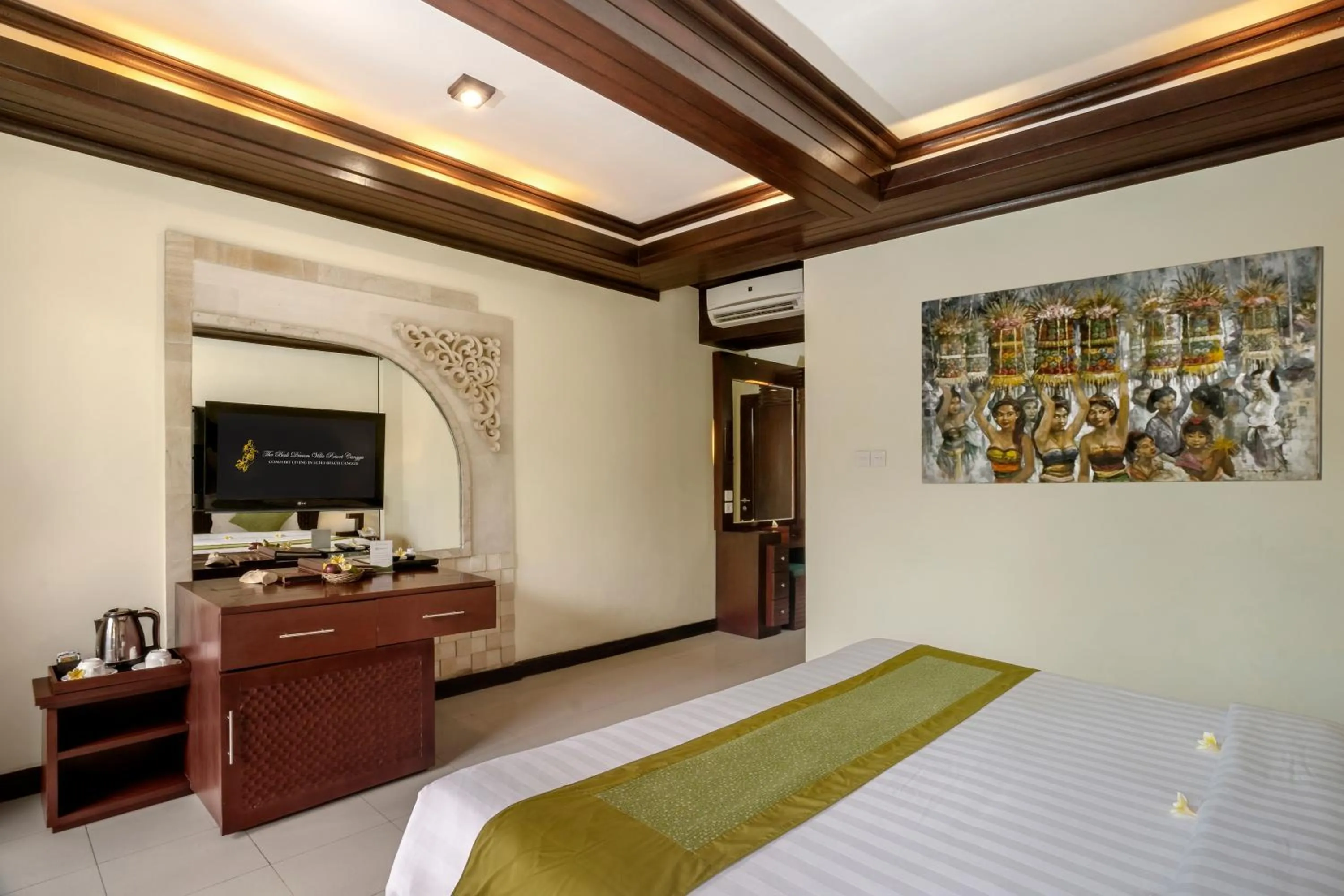 Communal lounge/ TV room, Bed in The Bali Dream Villa & Resort Echo Beach Canggu