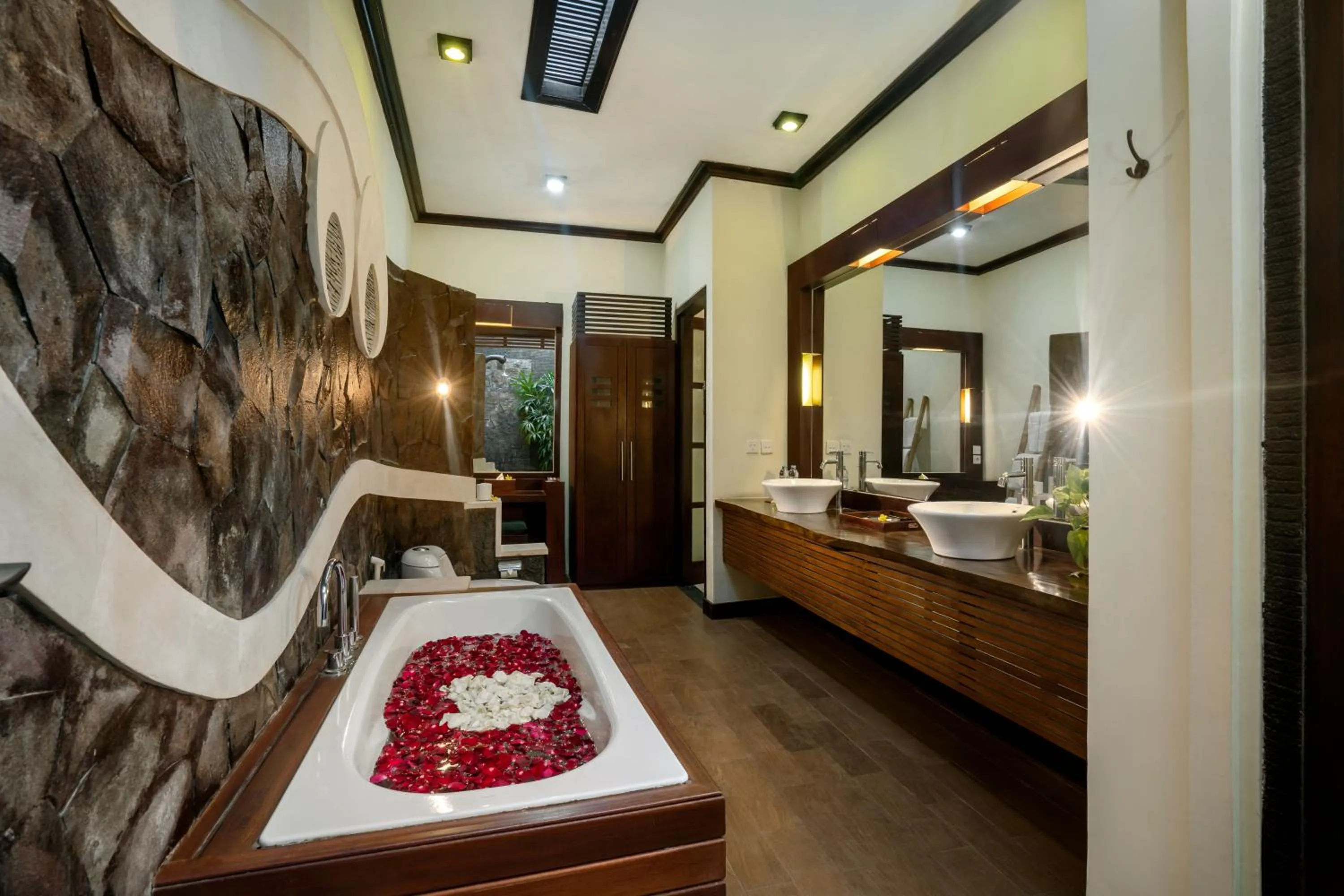 Bathroom in The Bali Dream Villa & Resort Echo Beach Canggu