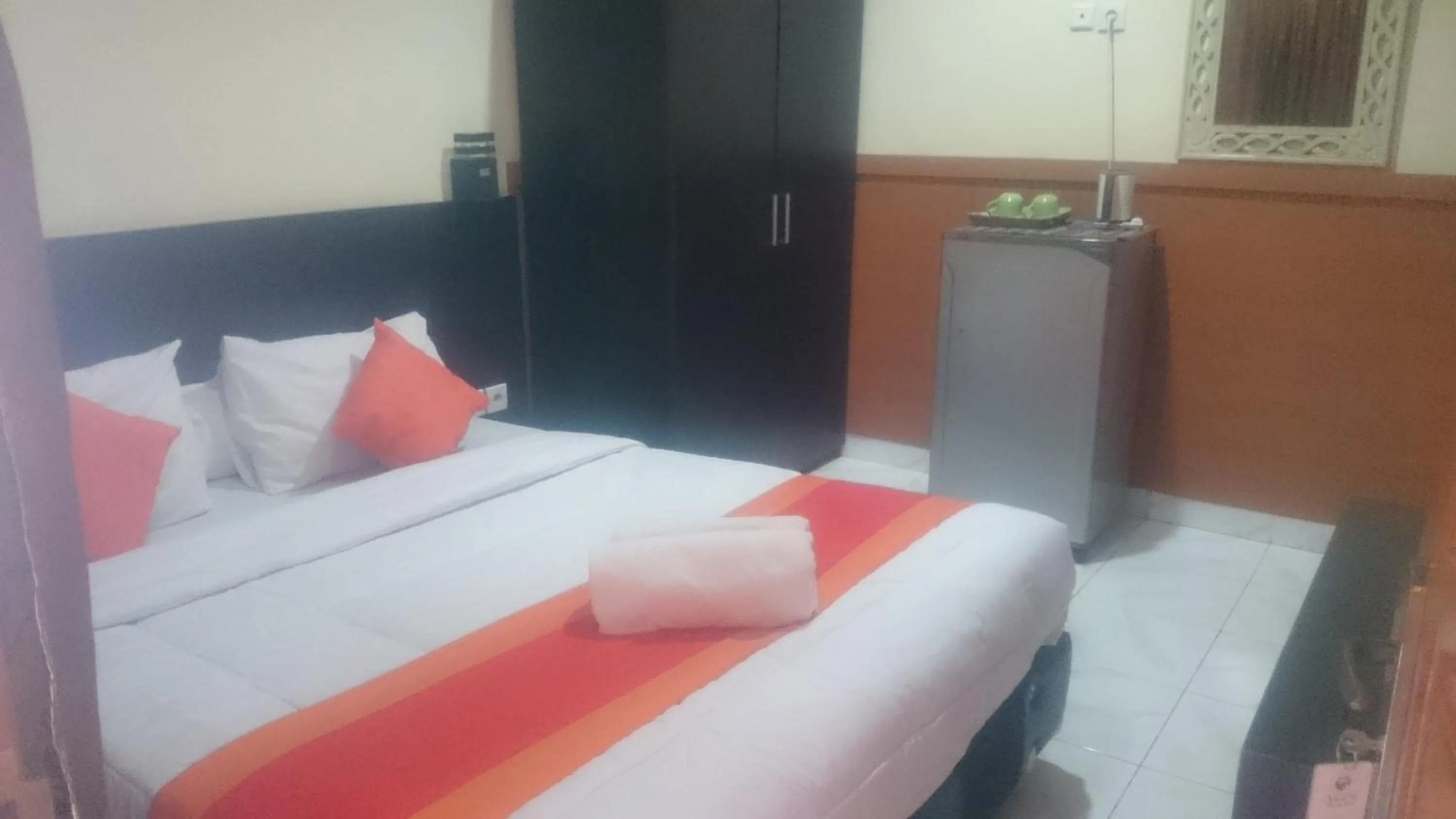 Photo of the whole room in Agus Beach Inn