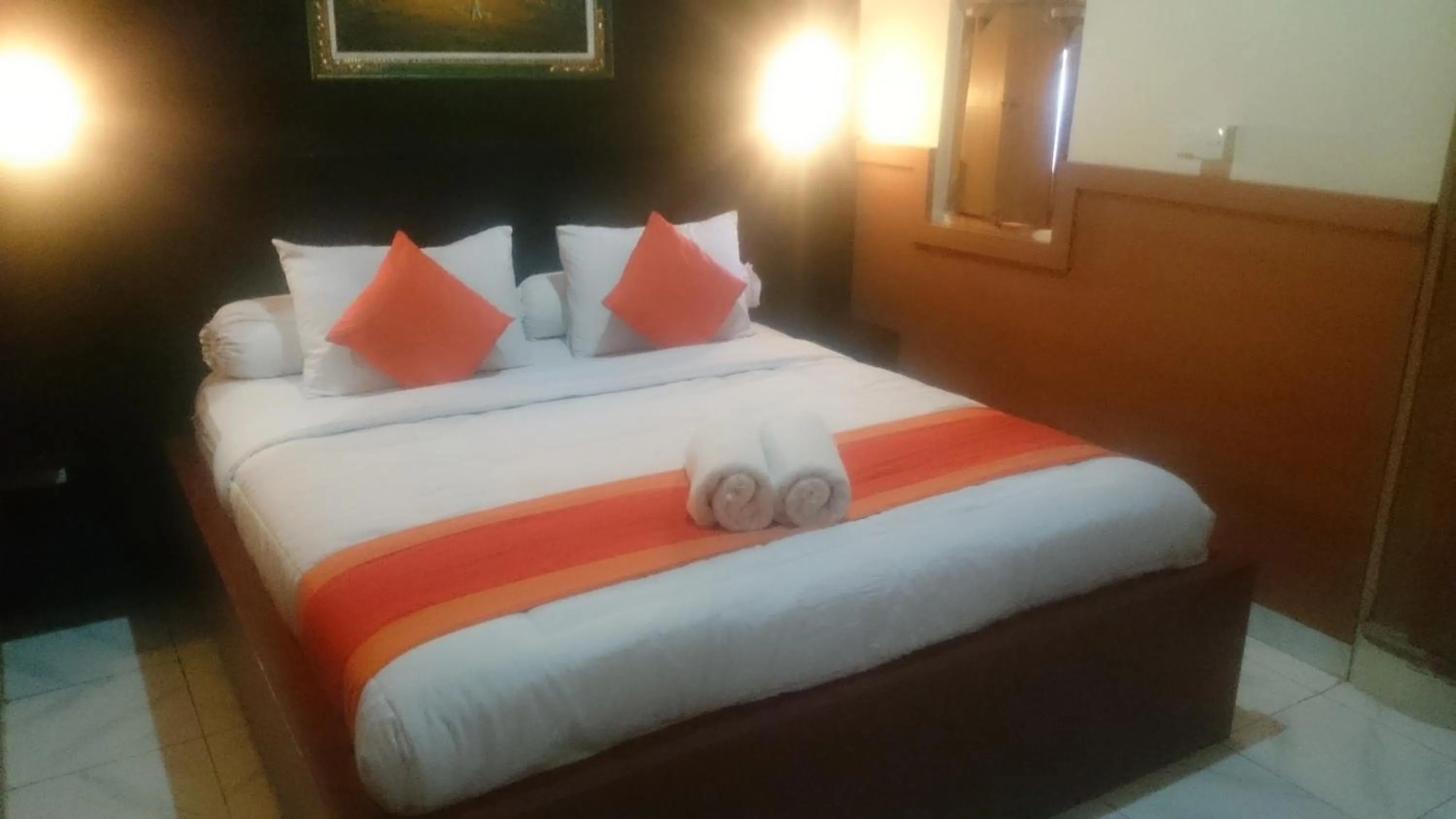 Photo of the whole room in Agus Beach Inn