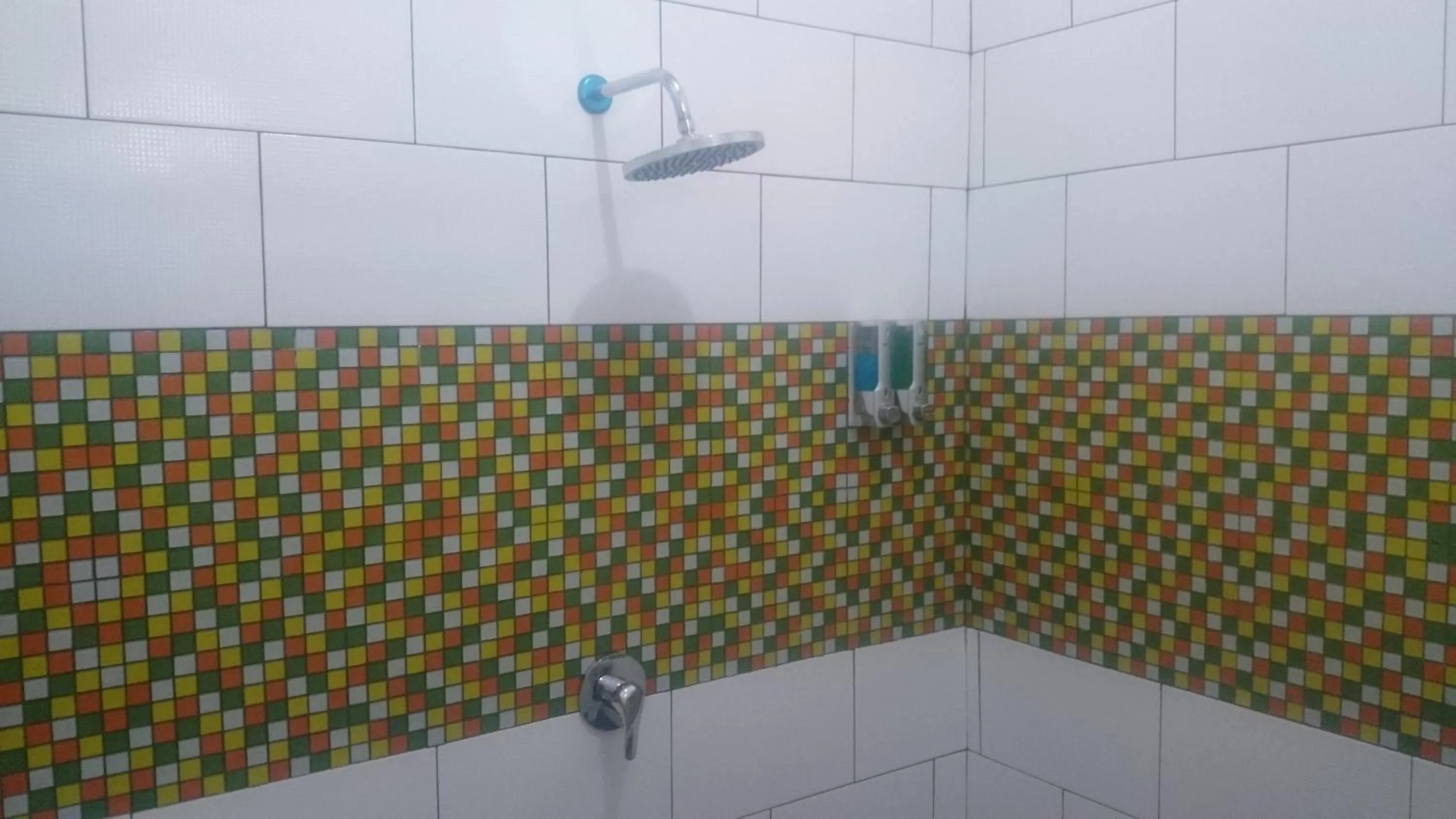 Bathroom in Agus Beach Inn