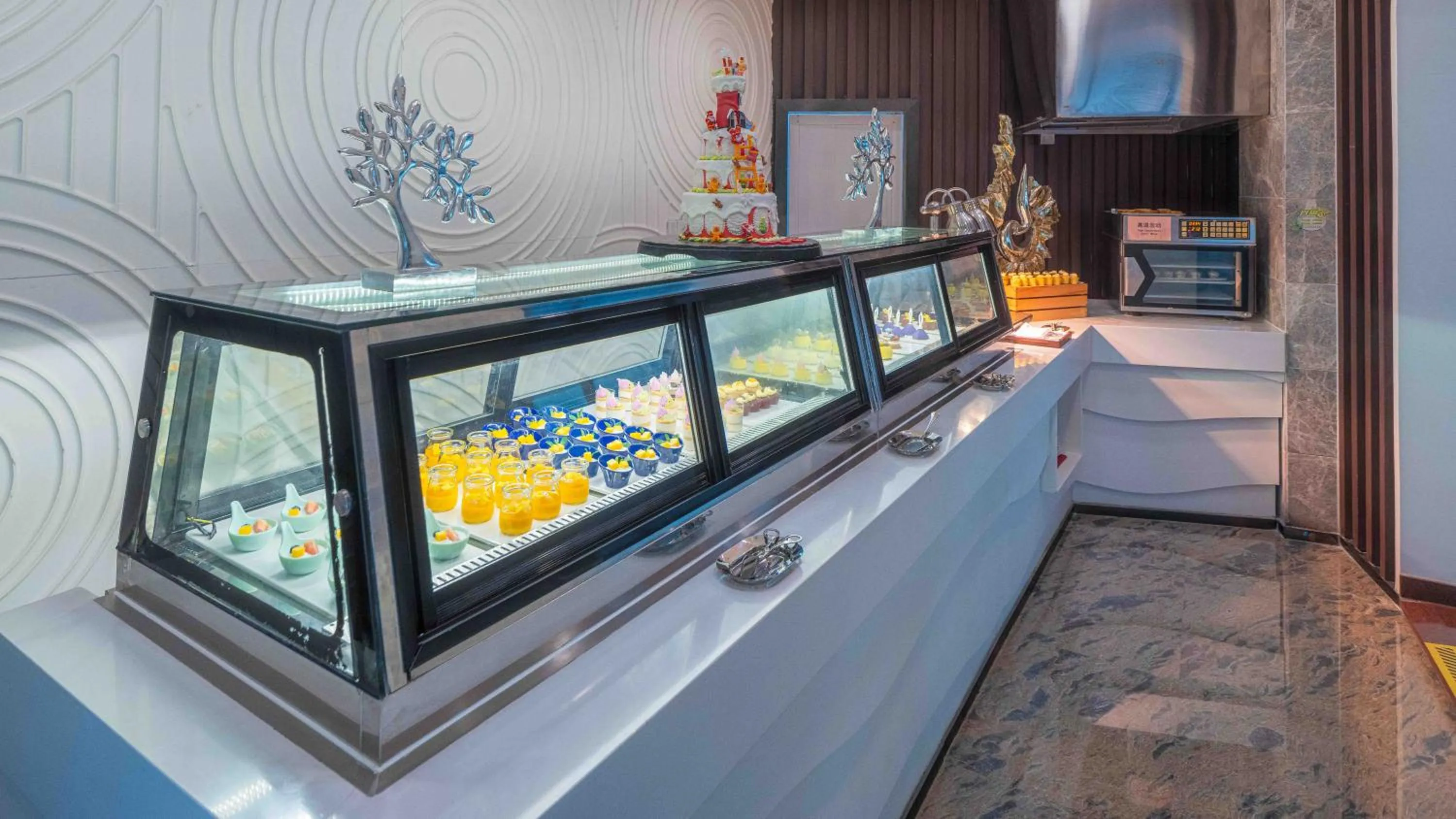 Restaurant/places to eat in Asia International Hotel Guangdong