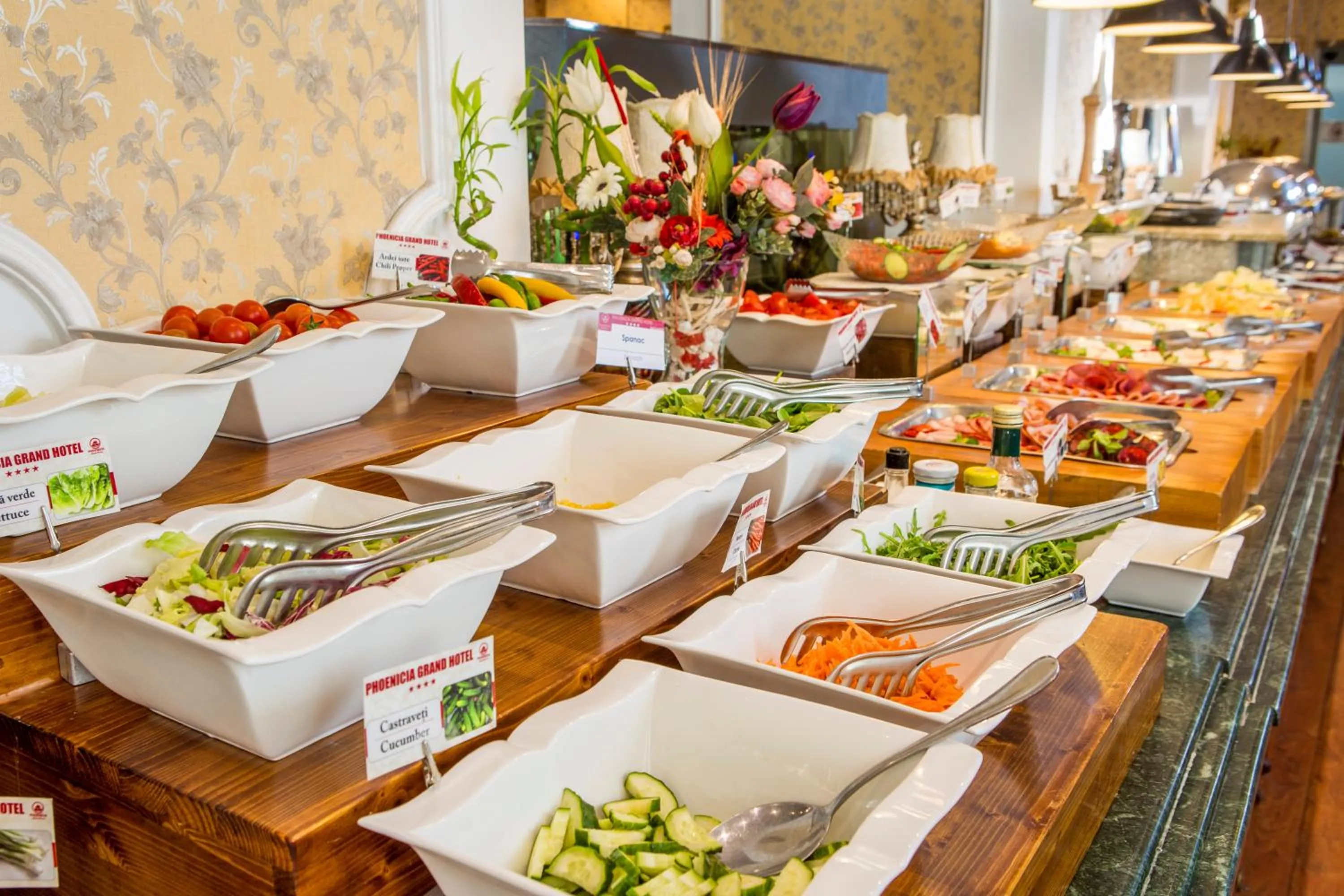 Restaurant/places to eat in Phoenicia Grand Hotel