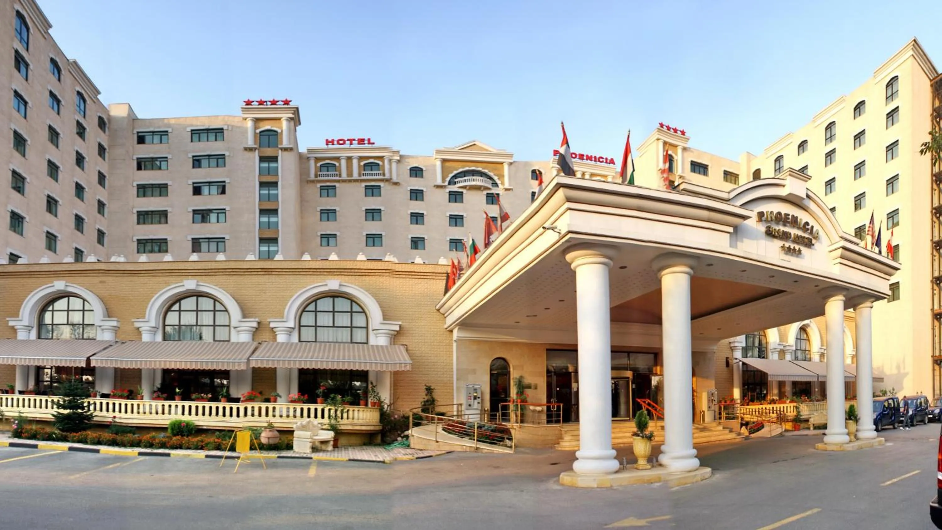 Facade/entrance in Phoenicia Grand Hotel
