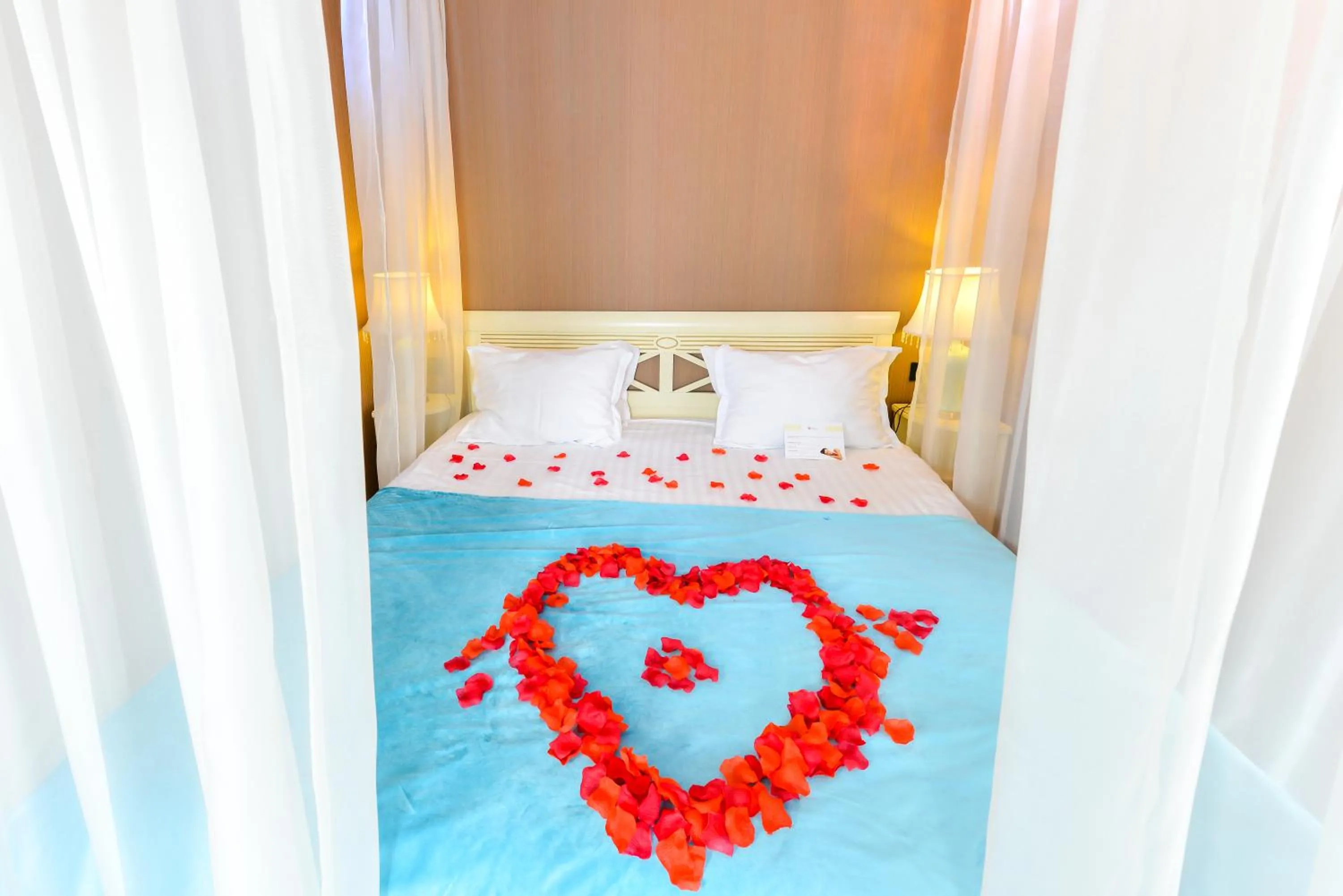 Bed in Phoenicia Grand Hotel