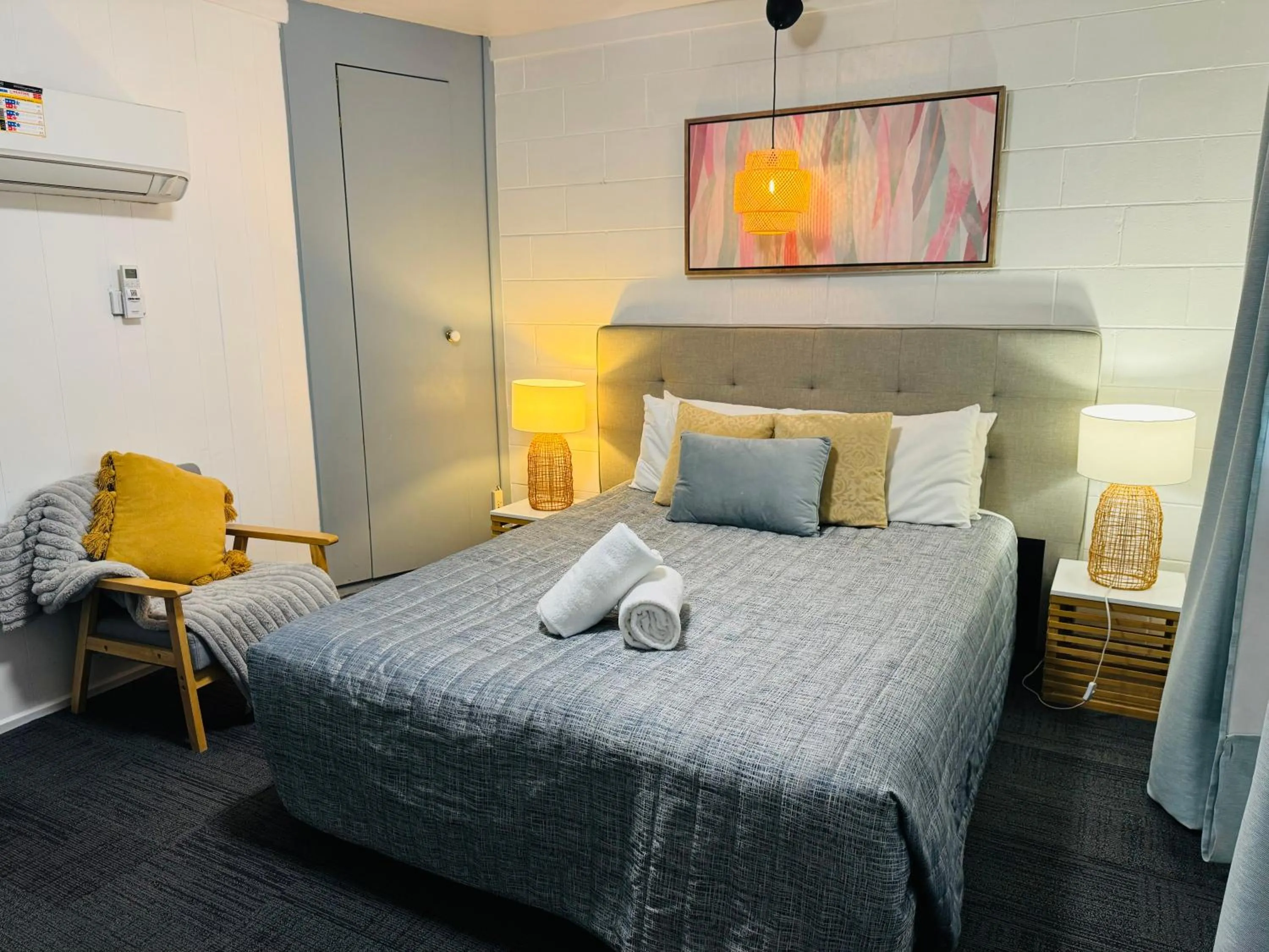 Bed in Hatton Vale Motel