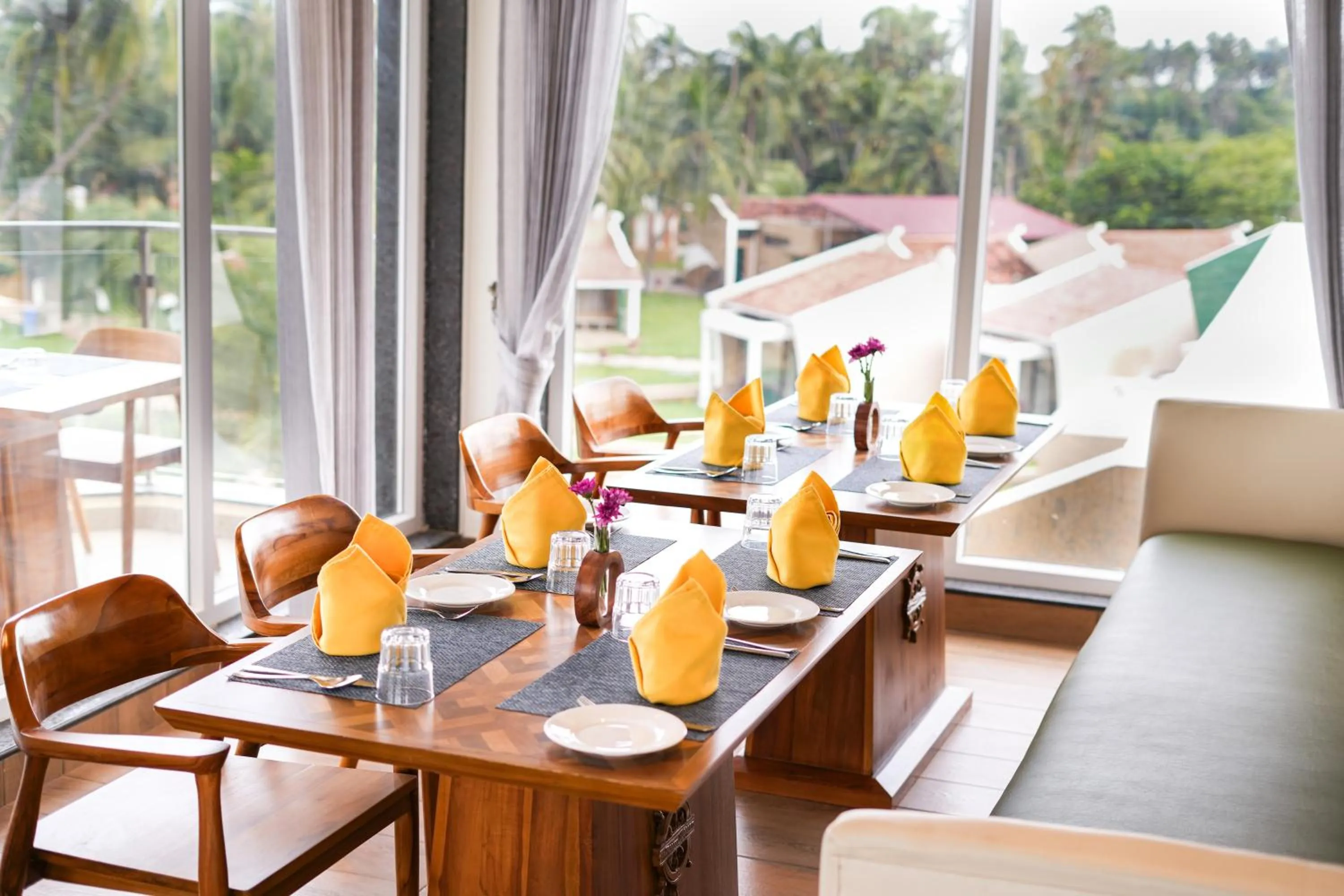 Lounge or bar in MGM Beach Resorts East Coast Road