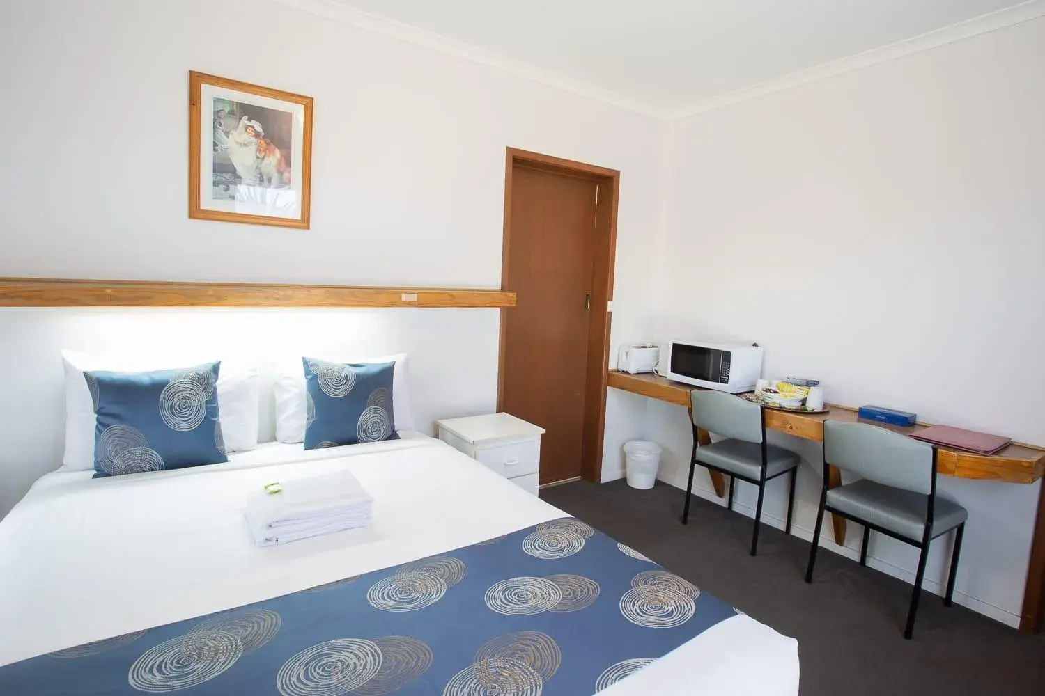 Two Bedroom Unit in Majestic Motel Two Bedroom Unit in Majestic Motel