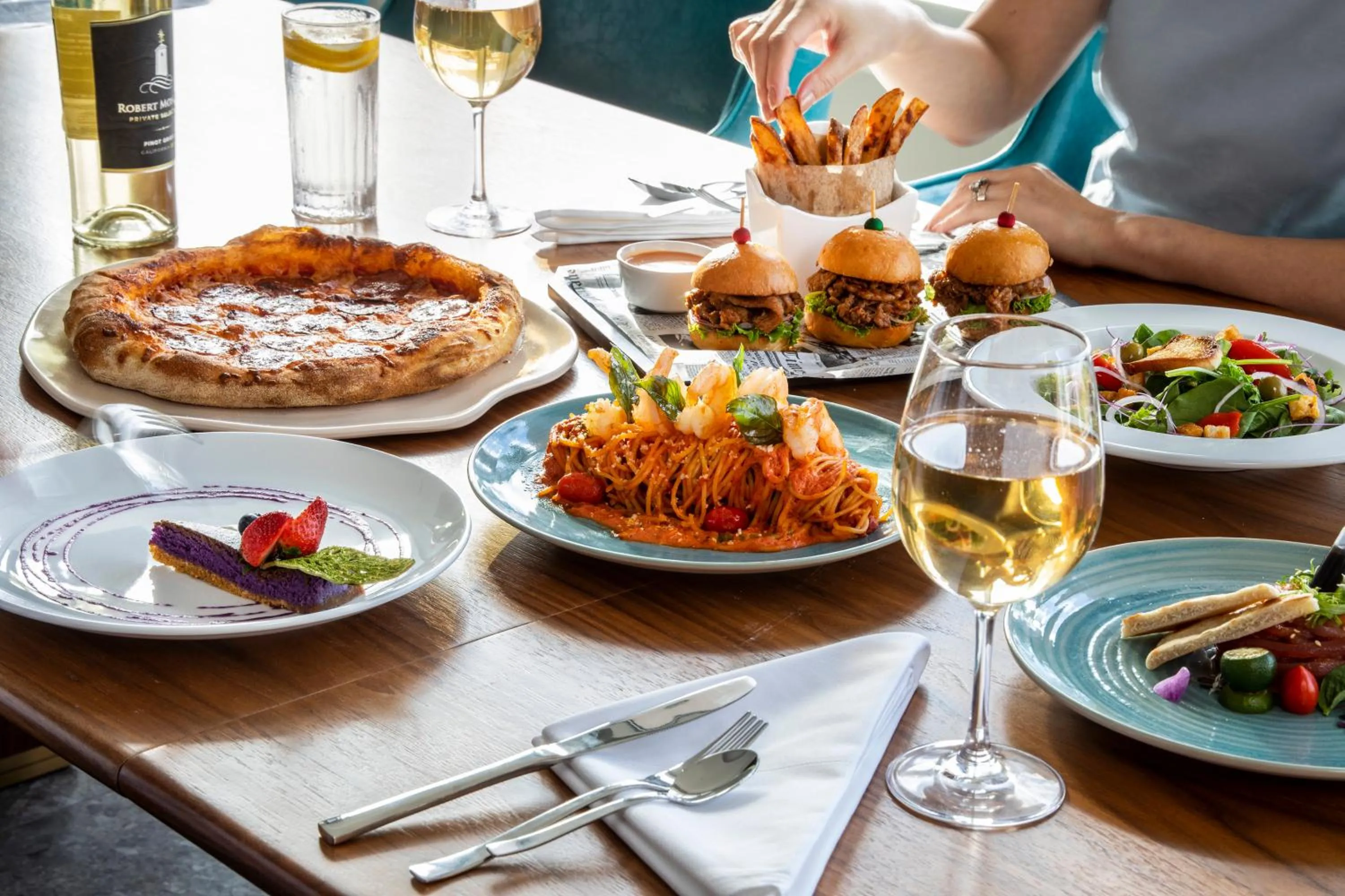 Restaurant/places to eat in Crowne Plaza Resort Saipan