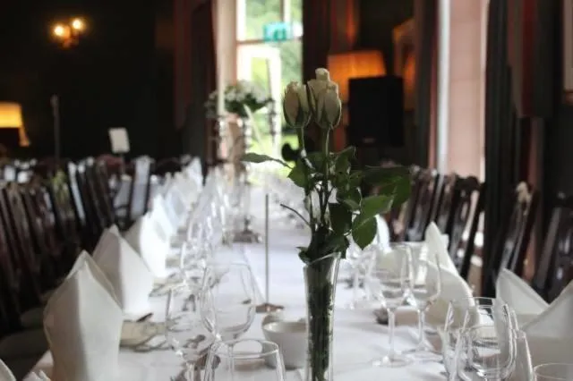 Restaurant/places to eat in Castle Grove Country House Hotel