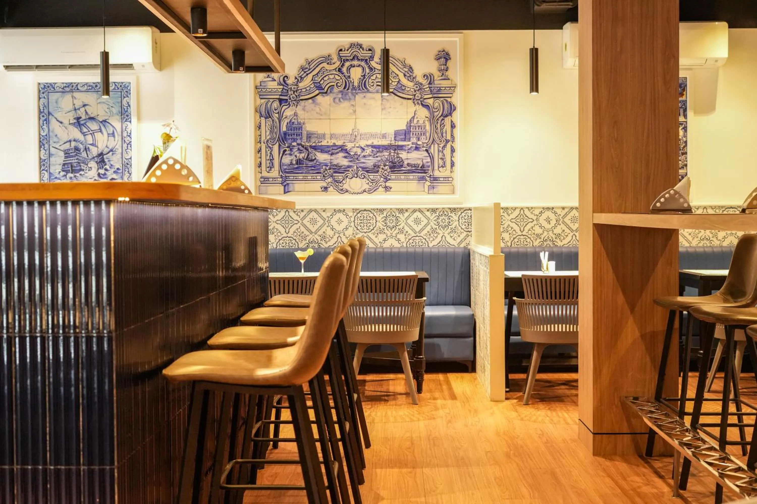 Lounge or bar in MGM Vailankanni