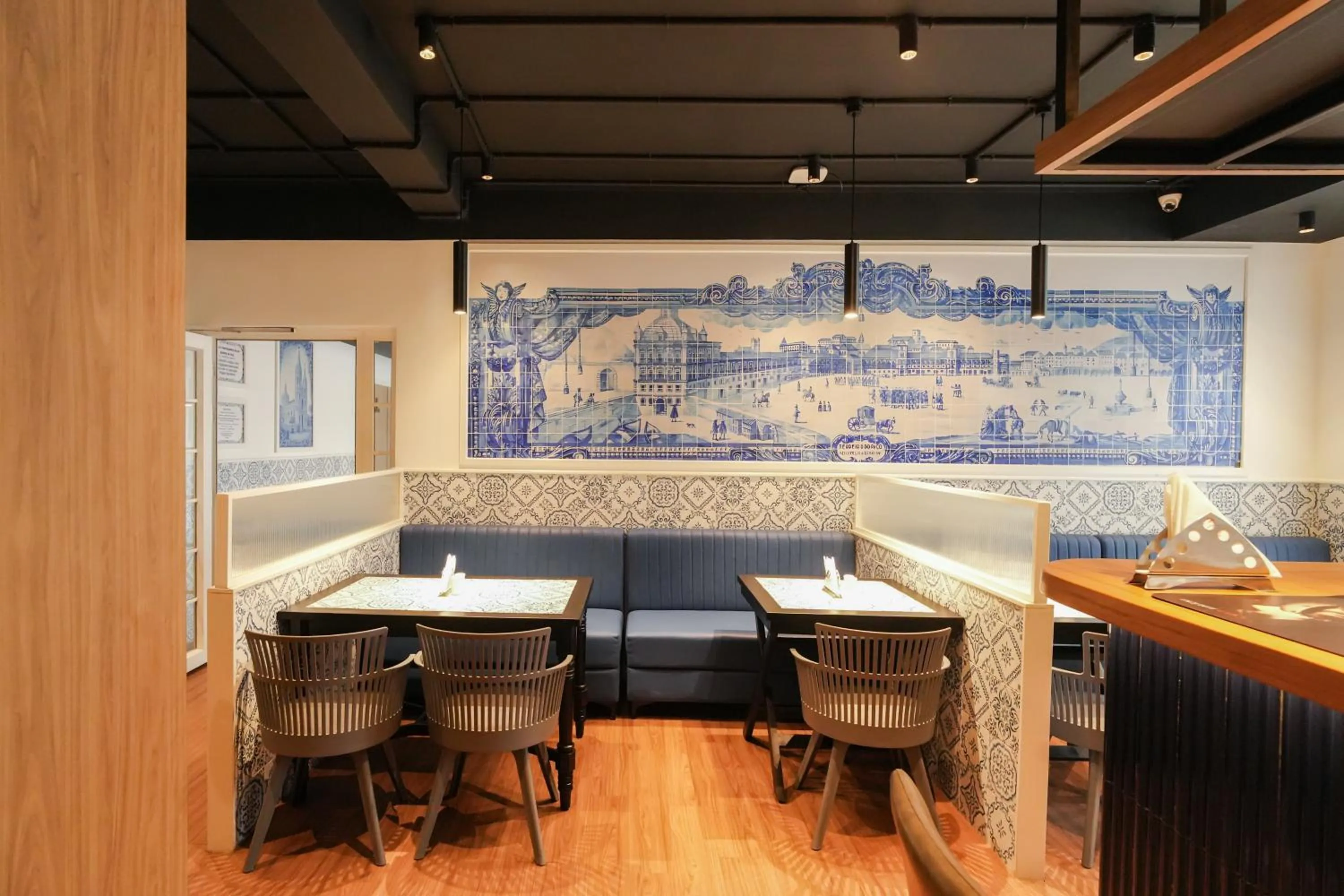 Lounge or bar in MGM Vailankanni