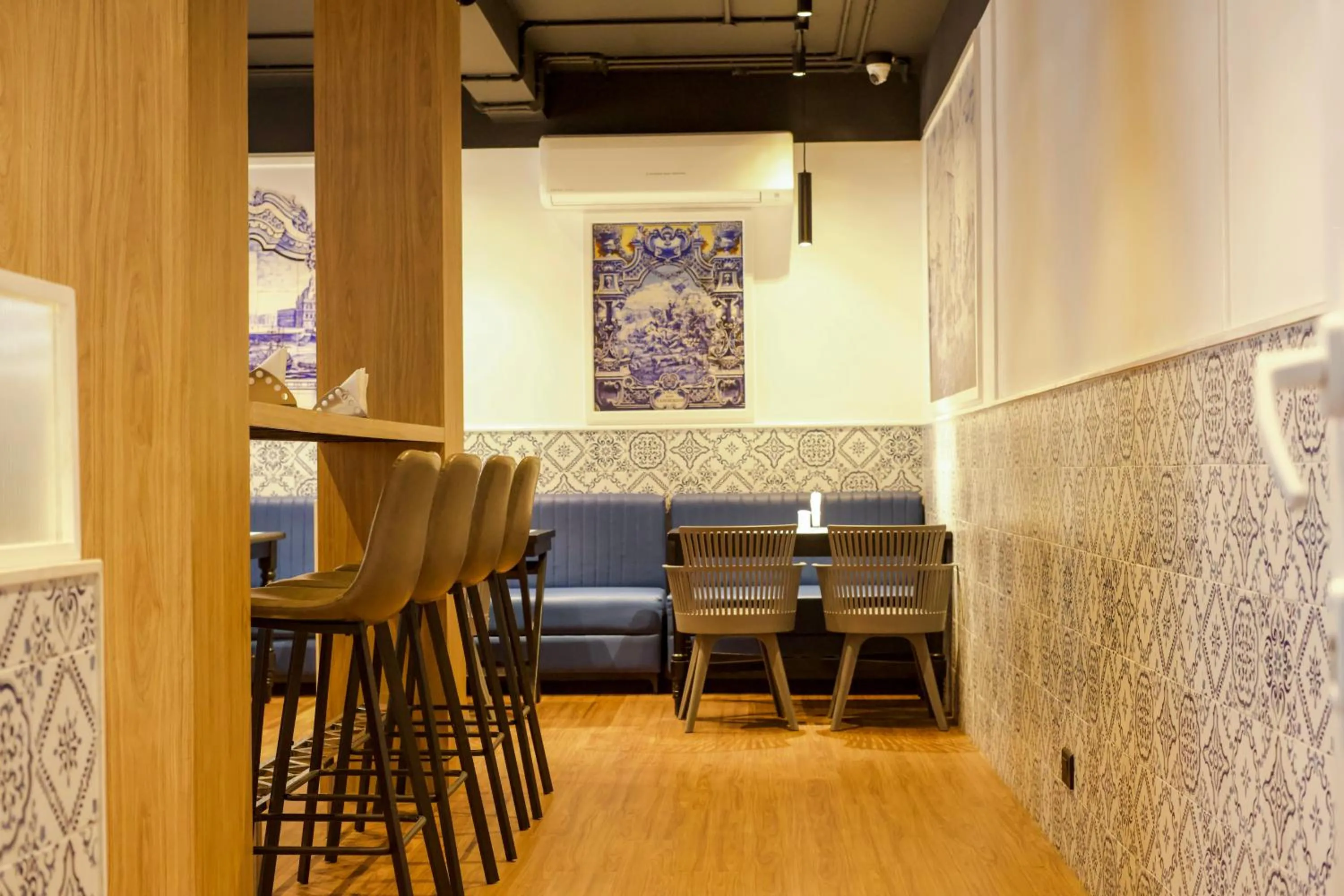 Lounge or bar in MGM Vailankanni