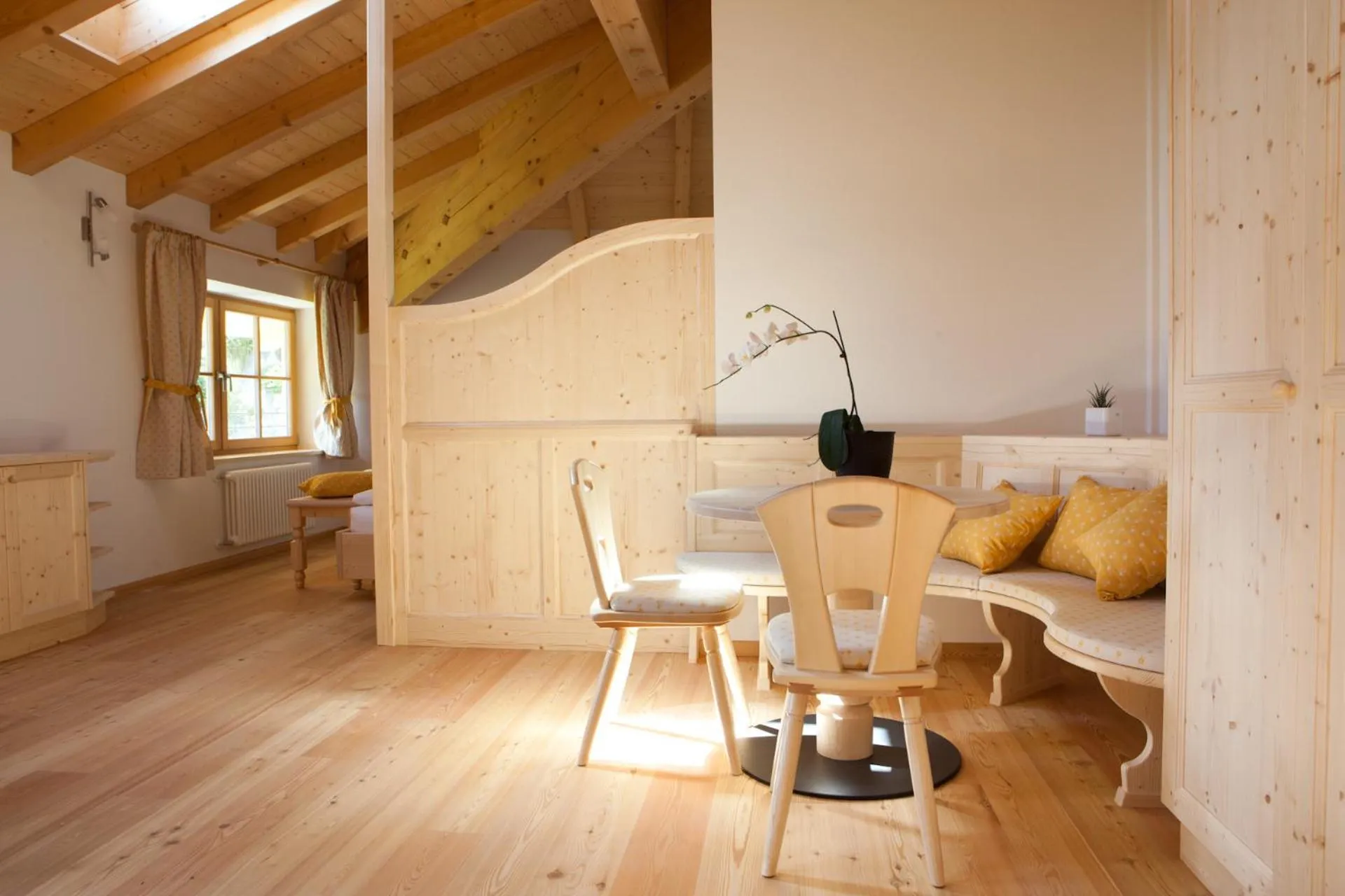 Day in Coronata Haus