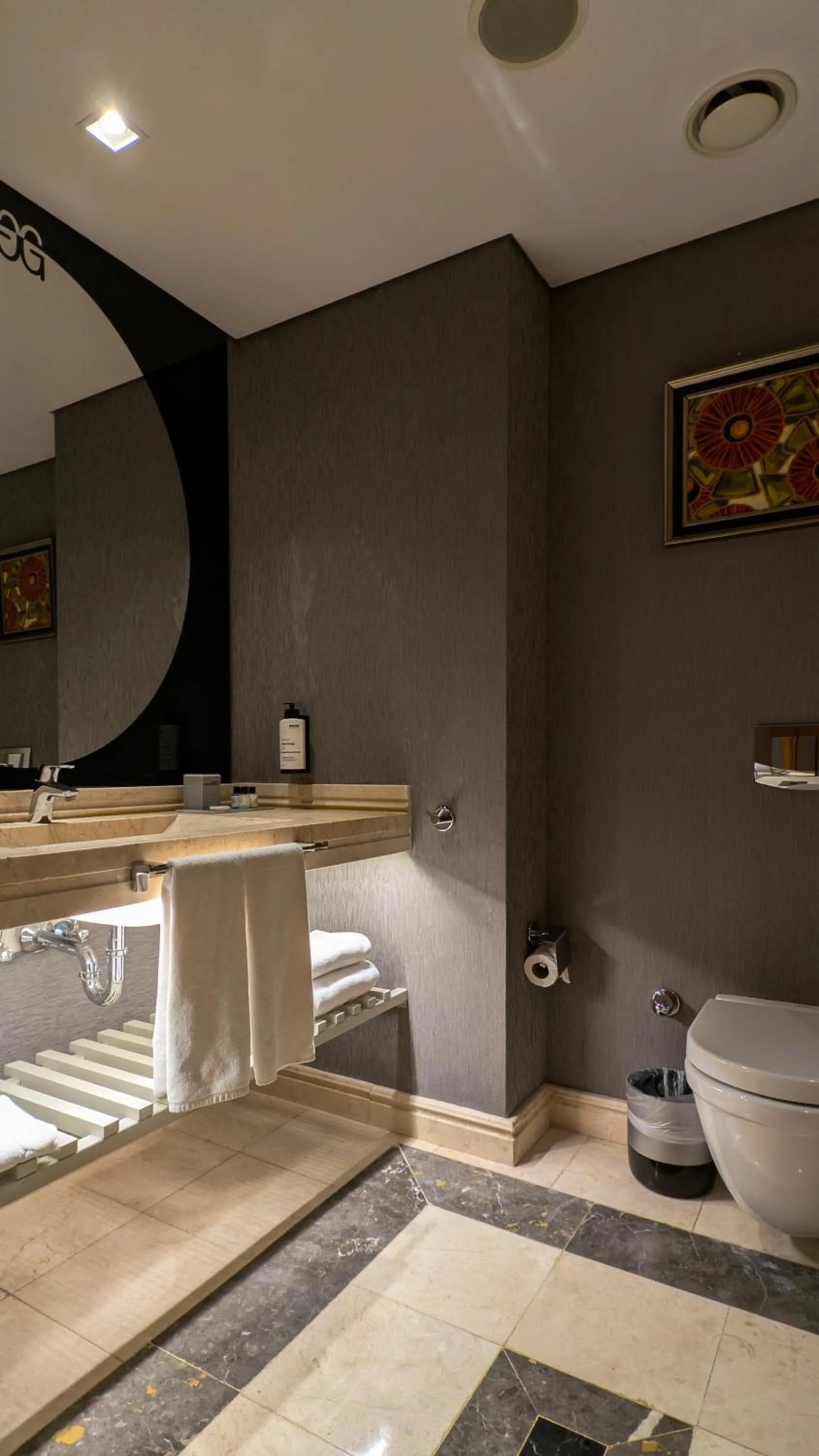 Bathroom in Istanbul Gonen Hotel