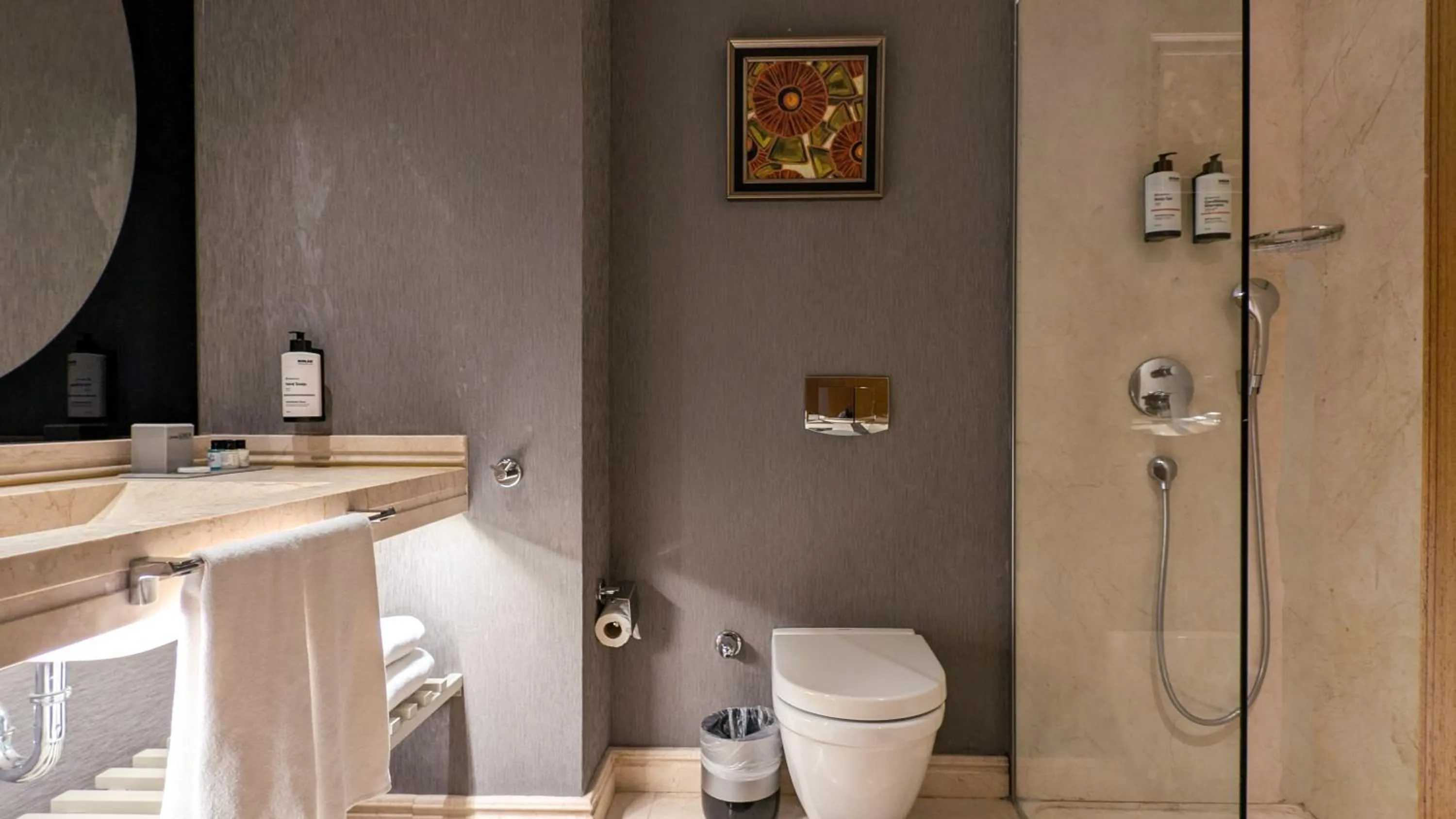 Bathroom in Istanbul Gonen Hotel