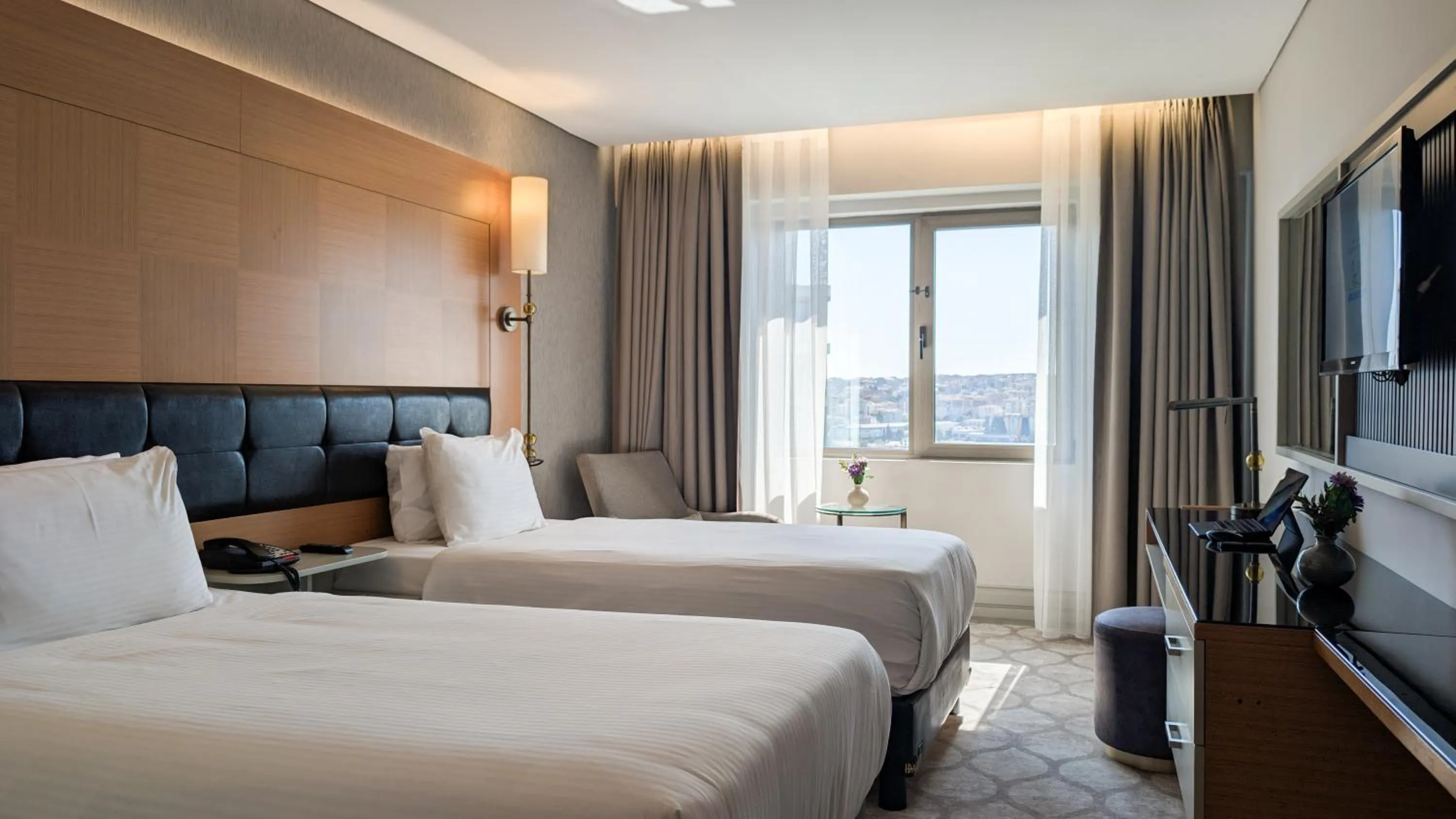 Bedroom, Bed in Istanbul Gonen Hotel