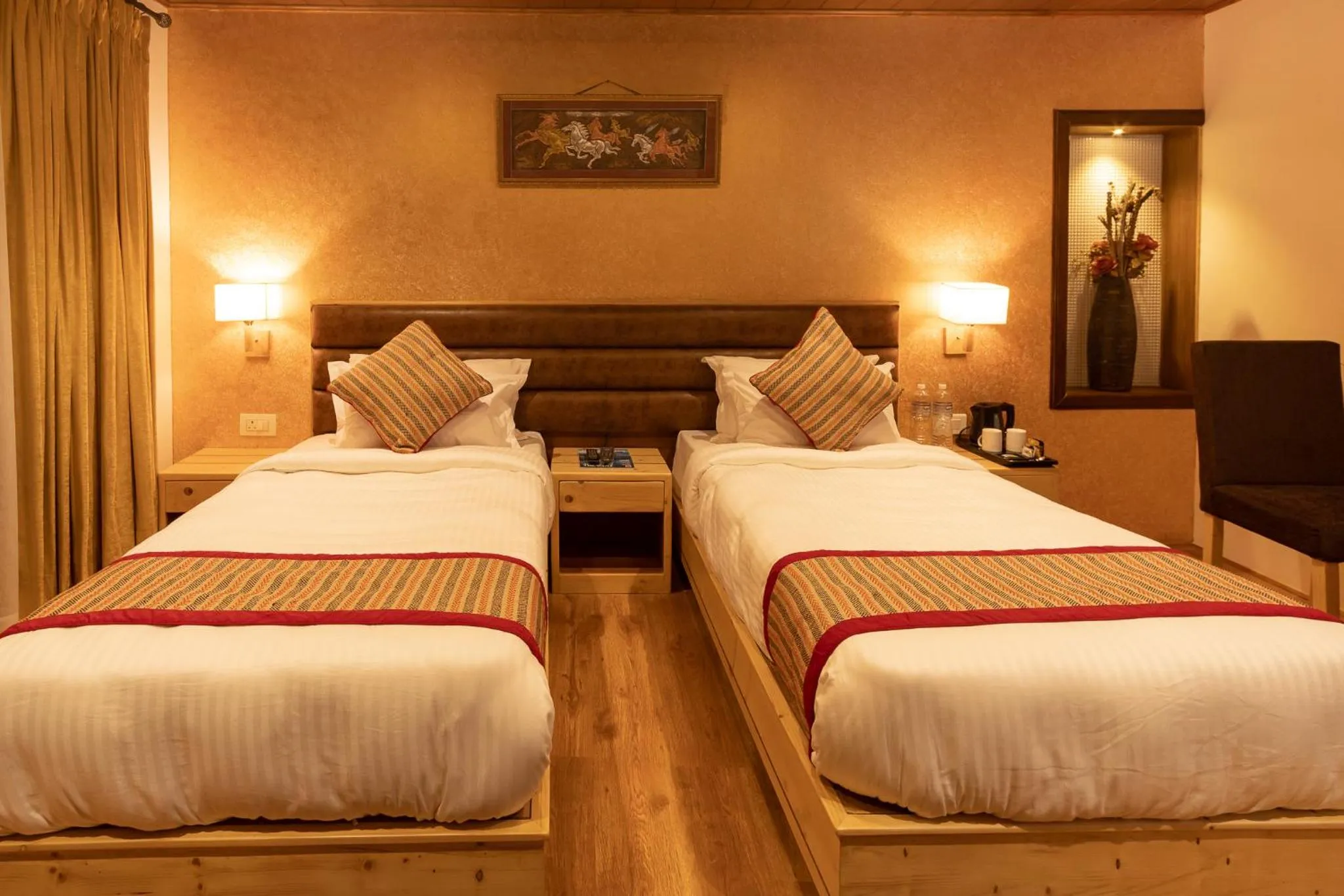 Bedroom, Bed in Fresco Retreat