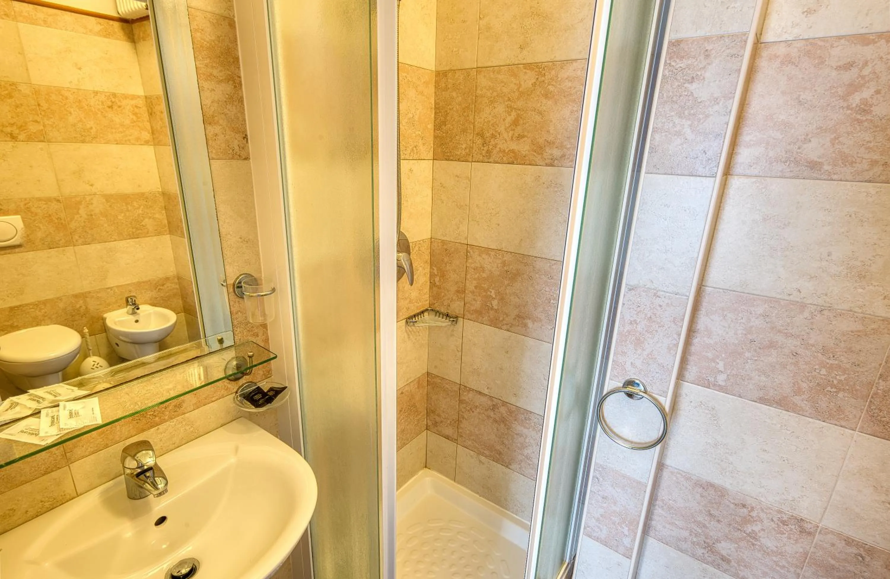 Bathroom in Hotel Augustus