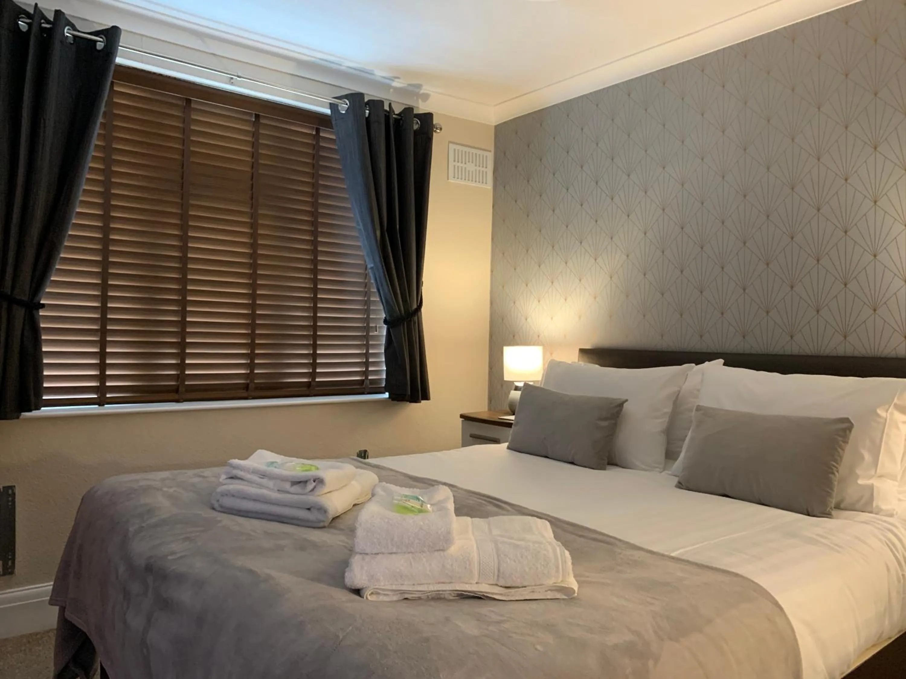 Bedroom, Bed in The Headlands Hotel