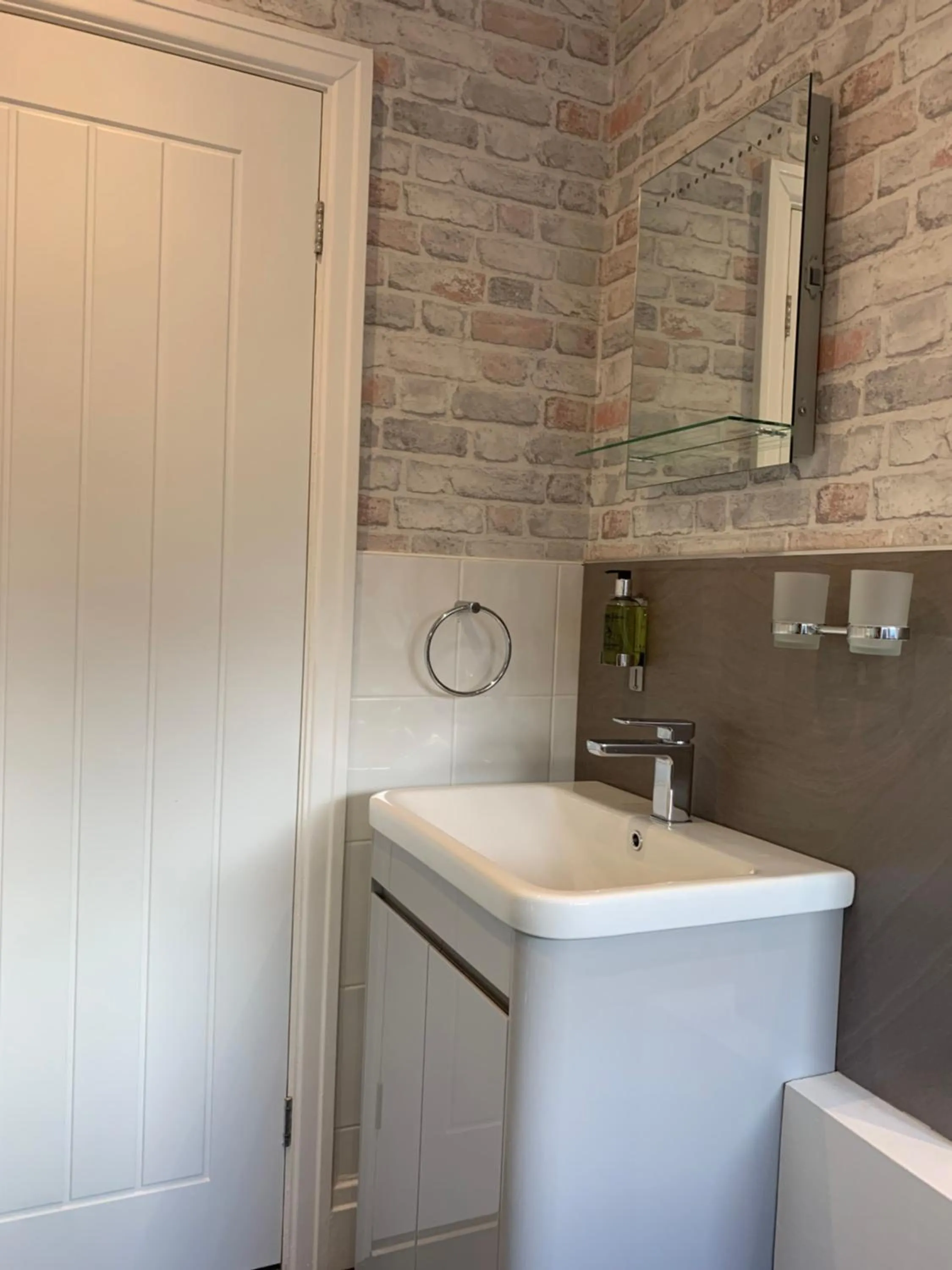 Bathroom in The Headlands Hotel