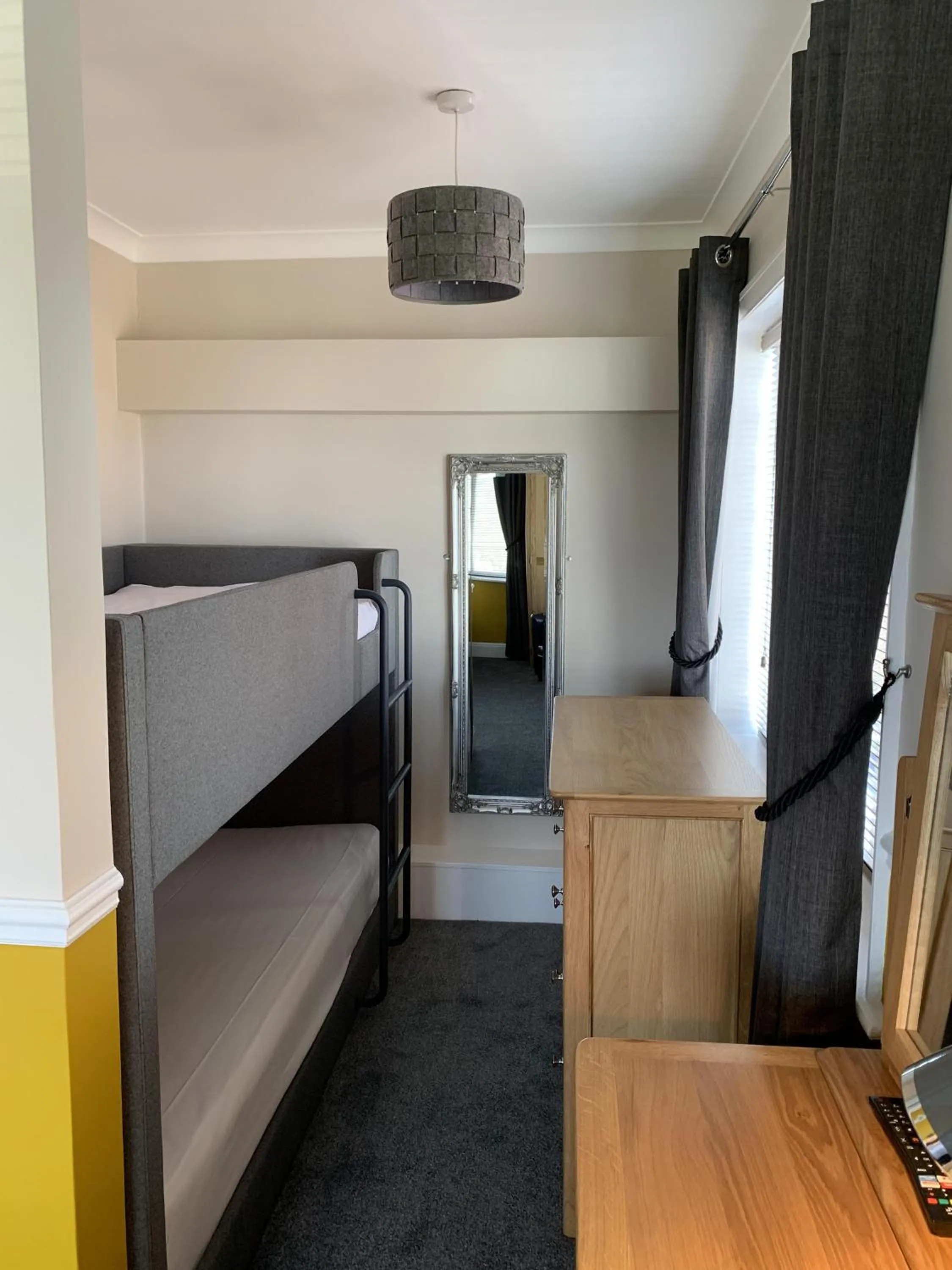 Bedroom, Bed in The Headlands Hotel