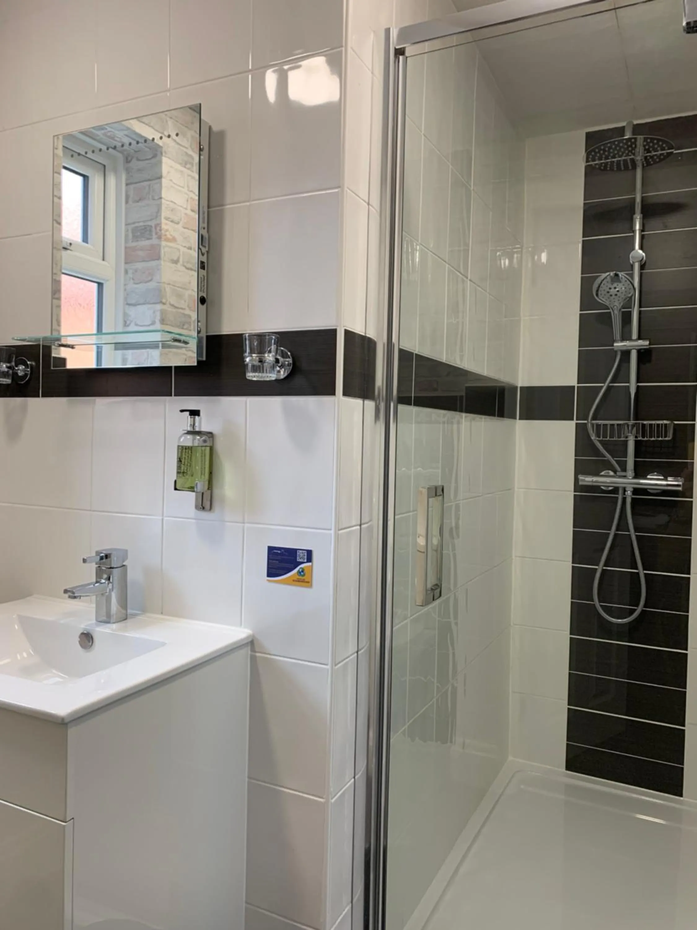 Bathroom in The Headlands Hotel