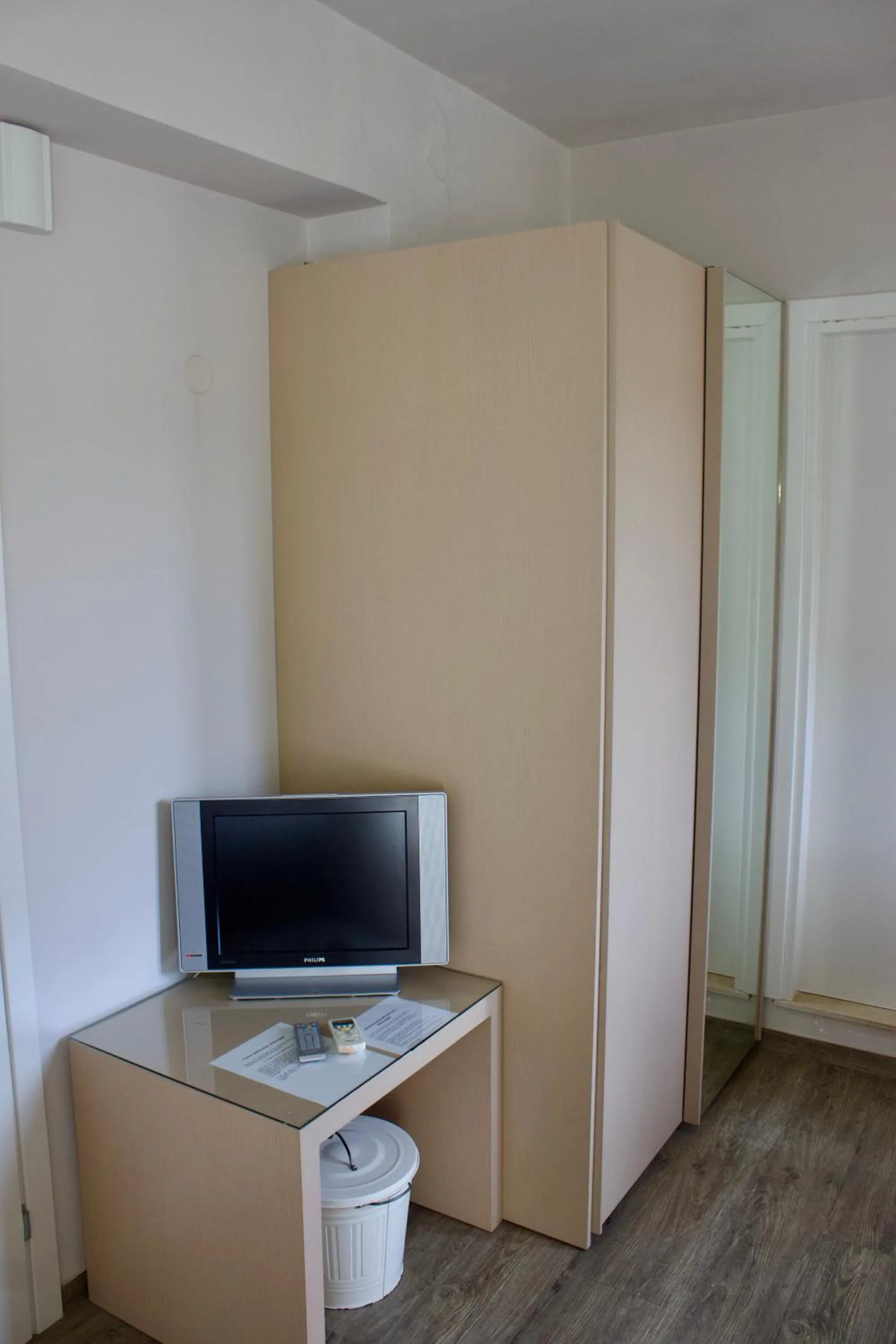 TV and multimedia in Notos Luxury Studios