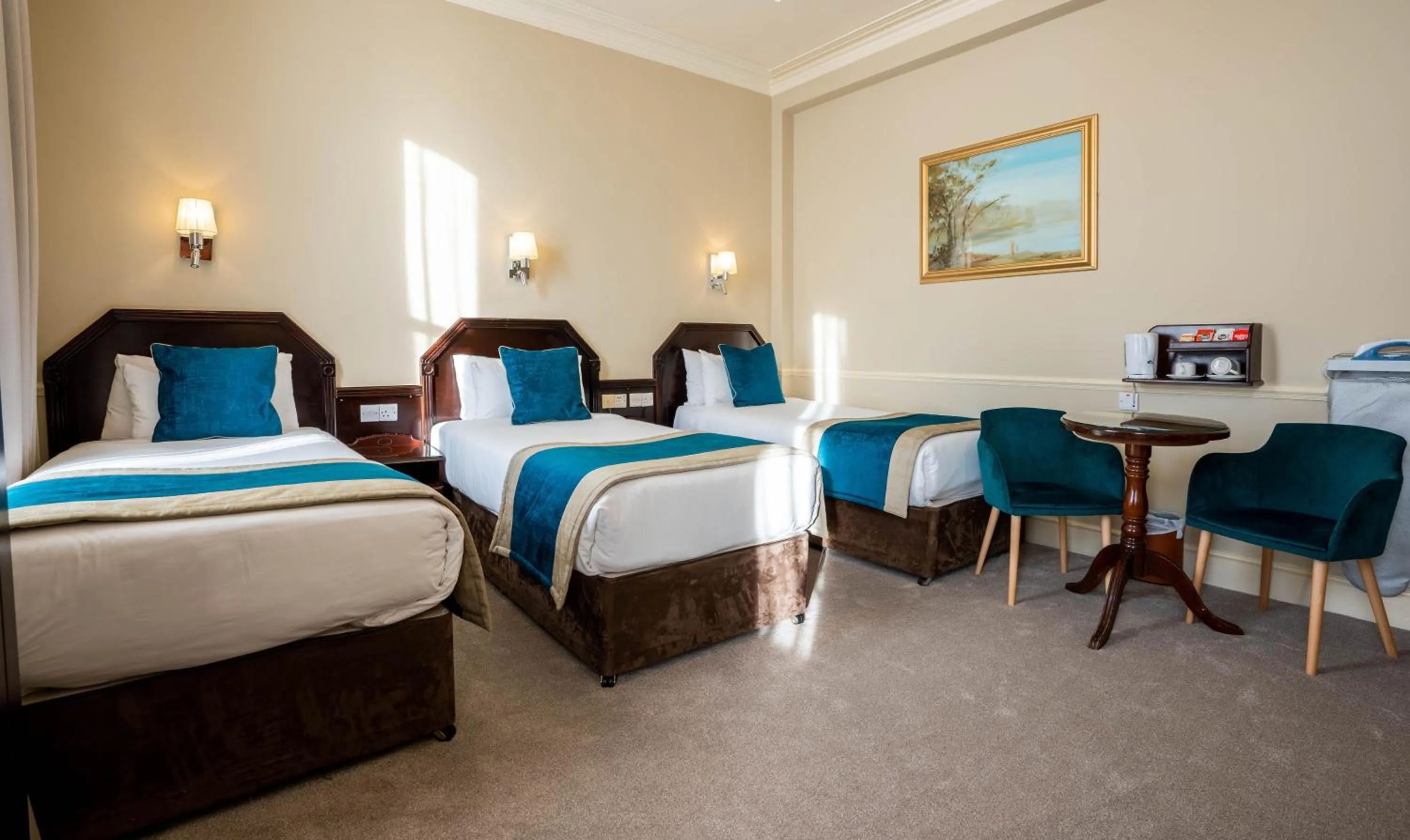 Bed in Harcourt Hotel