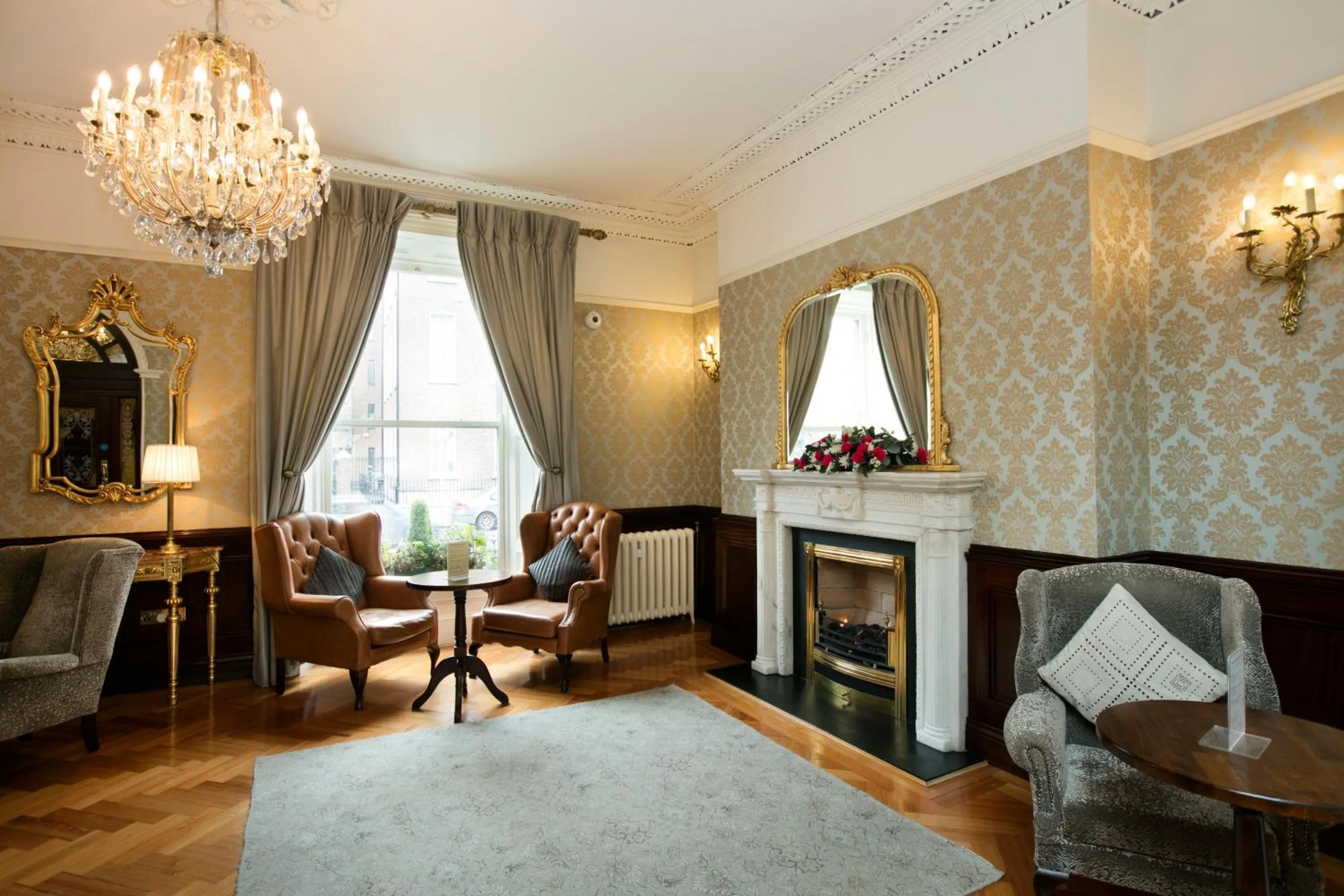 Decorative detail in Harcourt Hotel