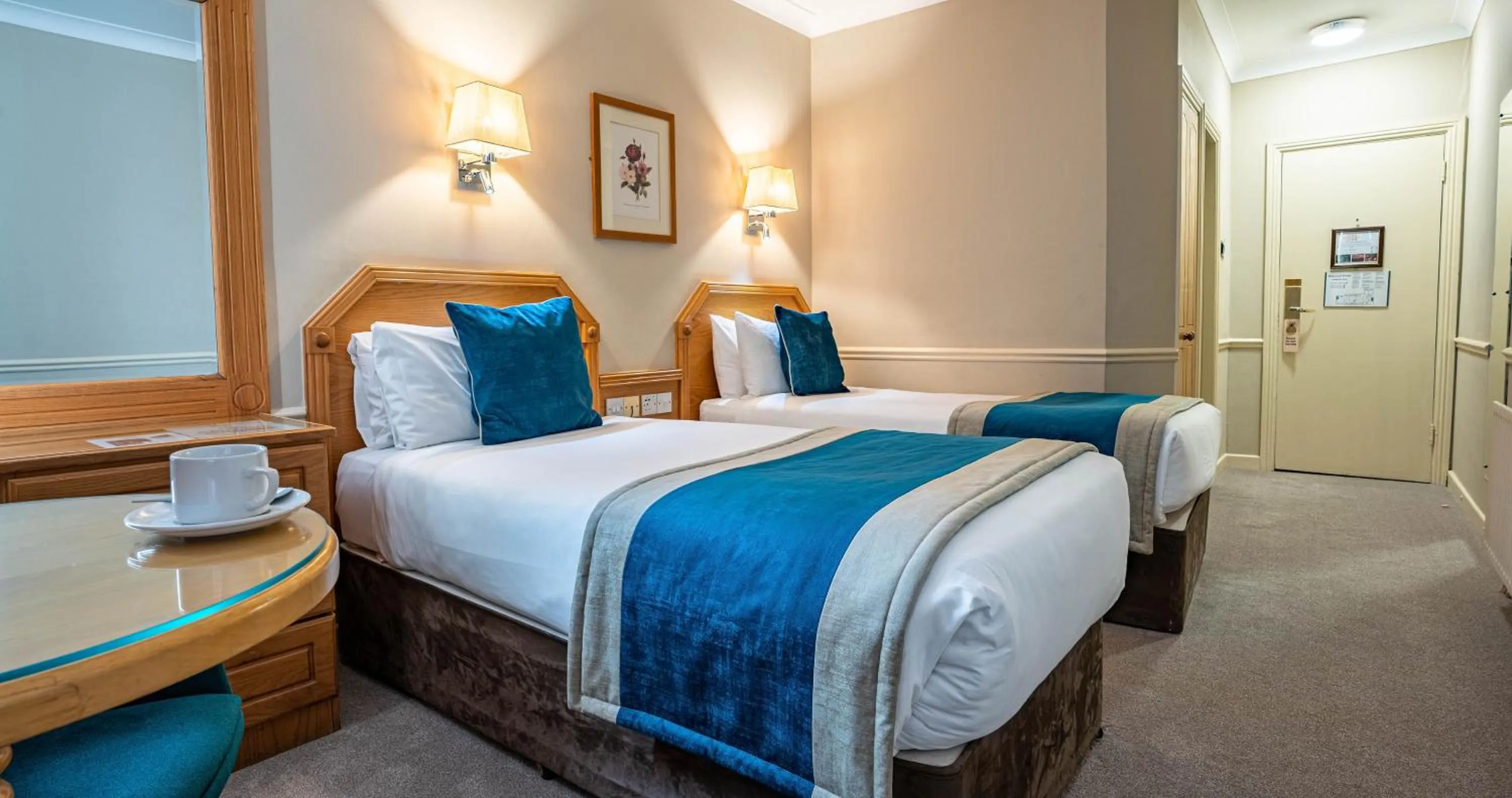 Bed in Harcourt Hotel