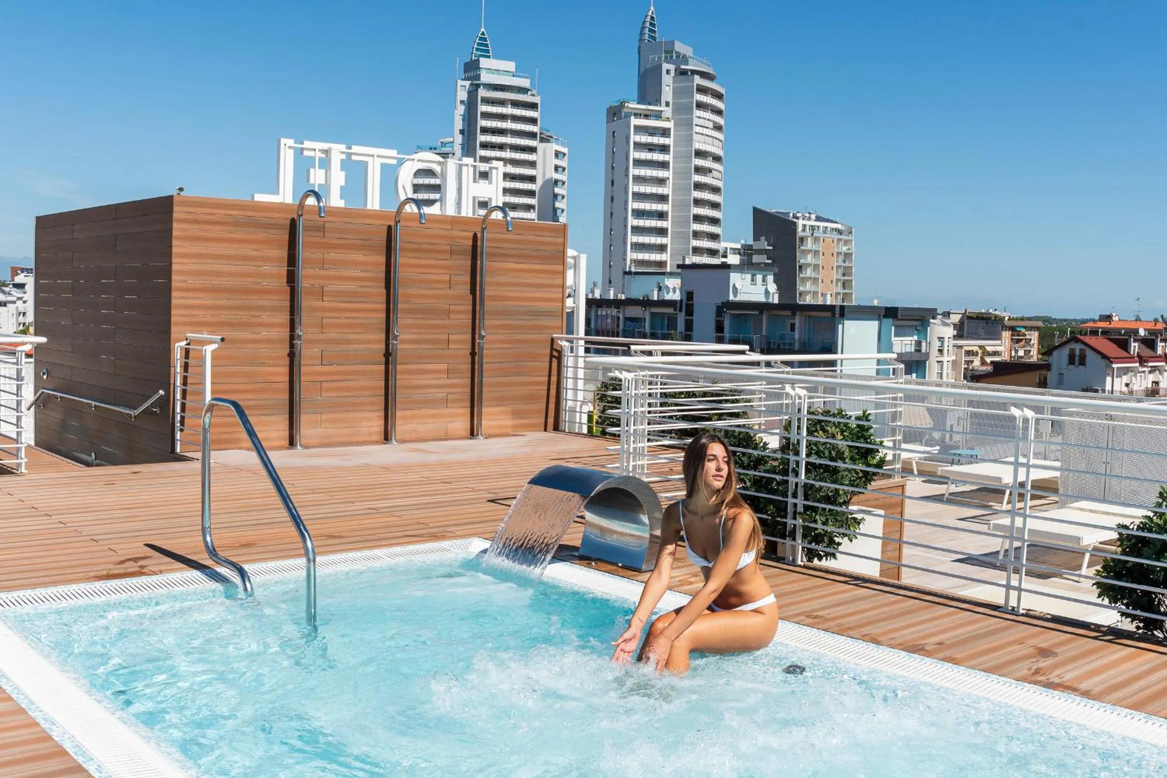 Hot Tub in Hotel Speranza
