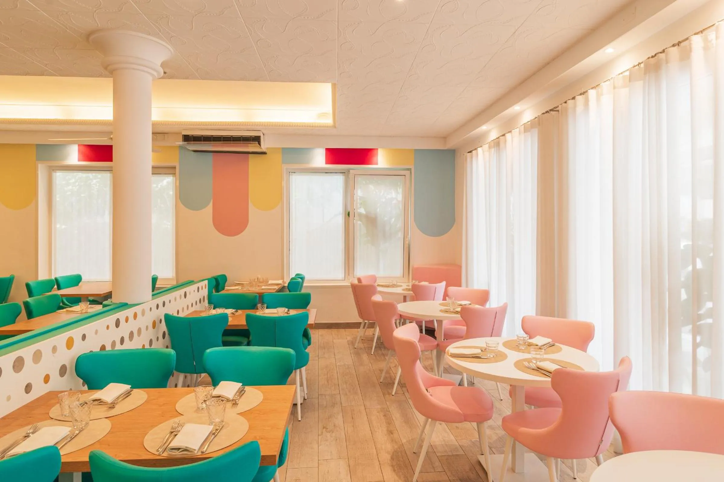 Restaurant/places to eat in Hotel Speranza