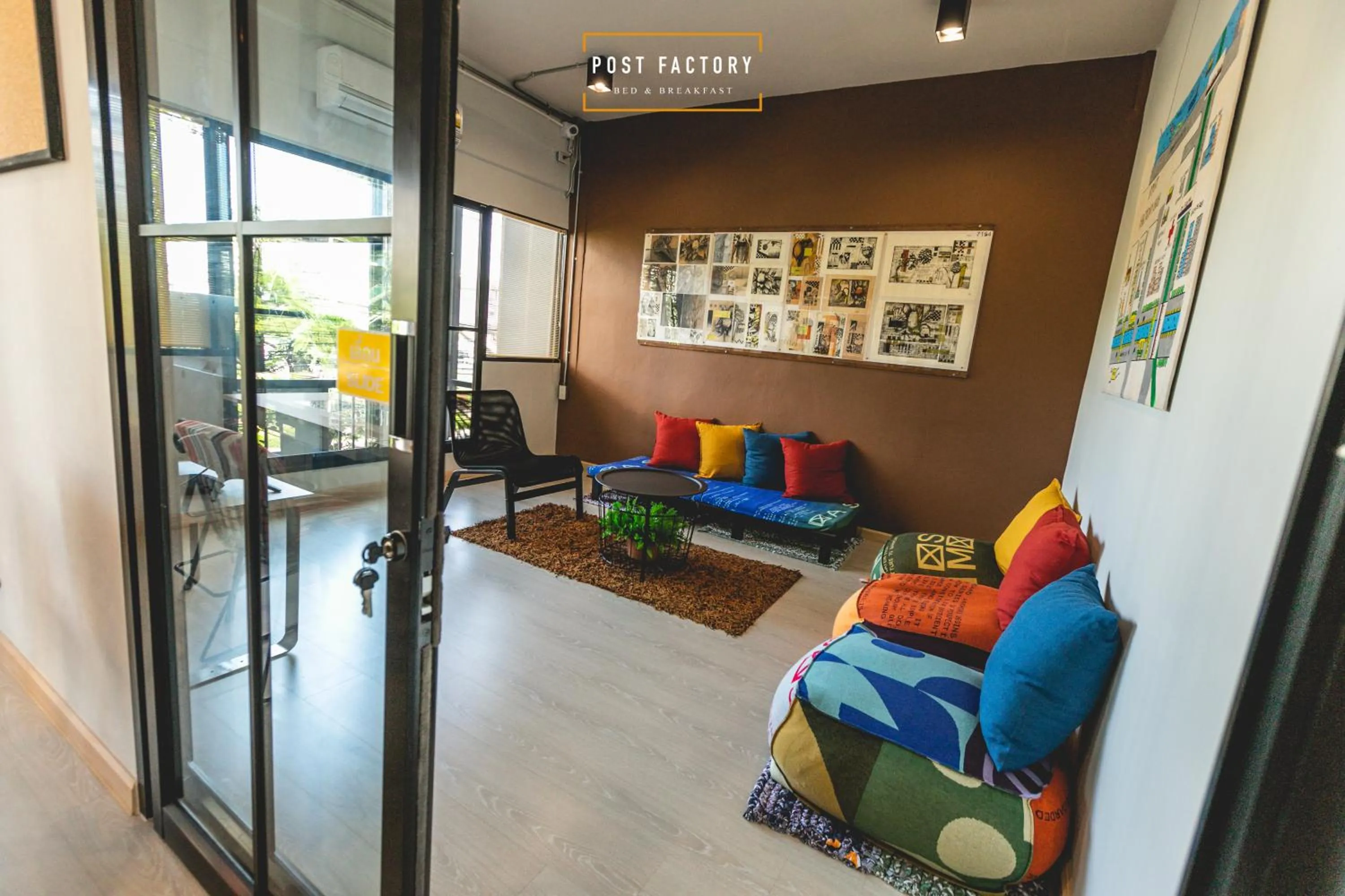 TV and multimedia in Post Factory Bed & Breakfast