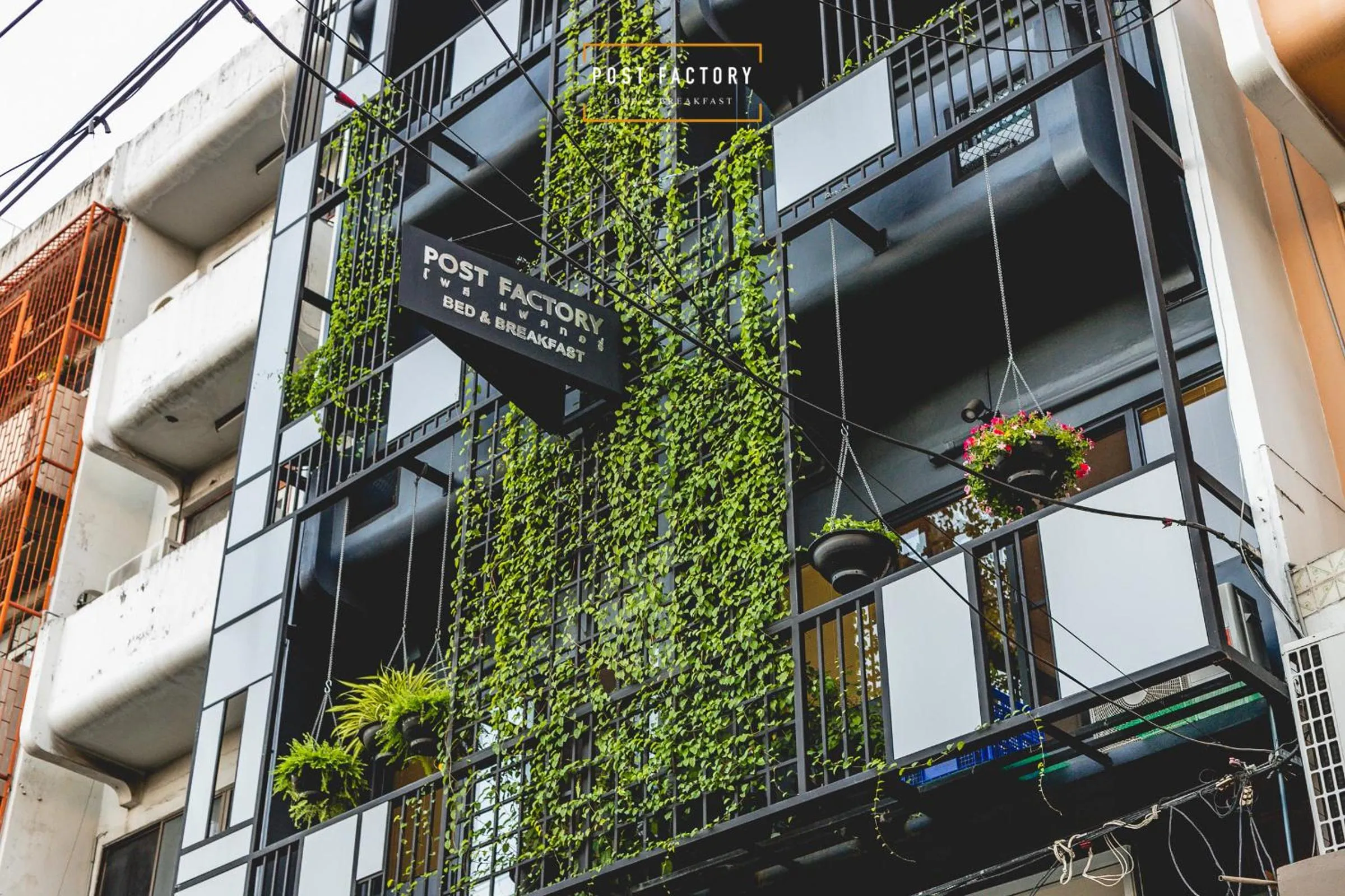 Facade/entrance in Post Factory Bed & Breakfast