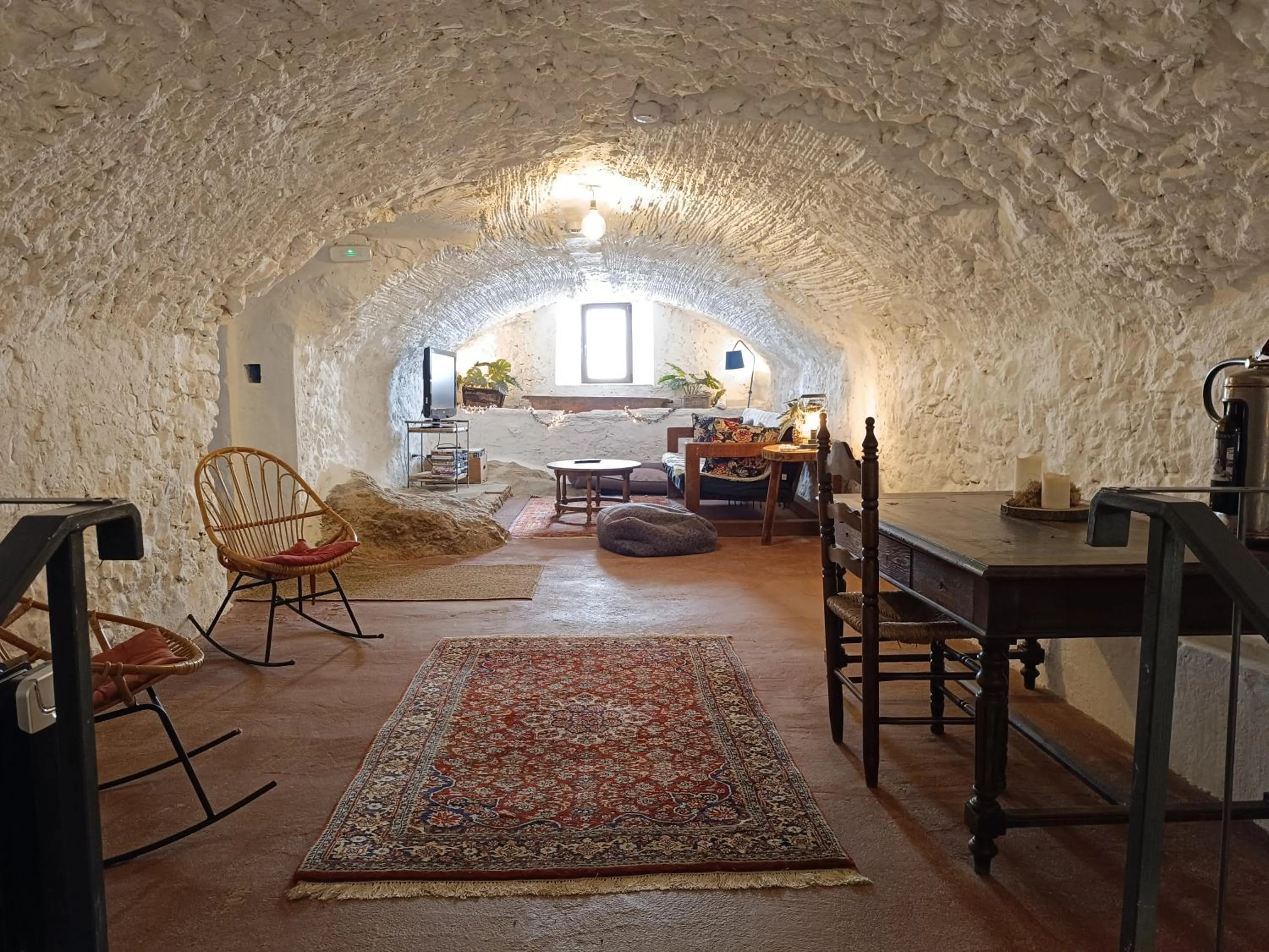 Library, Bed in Mas Del Llop Blanc - Dog friendly Hostal Rural - B&B