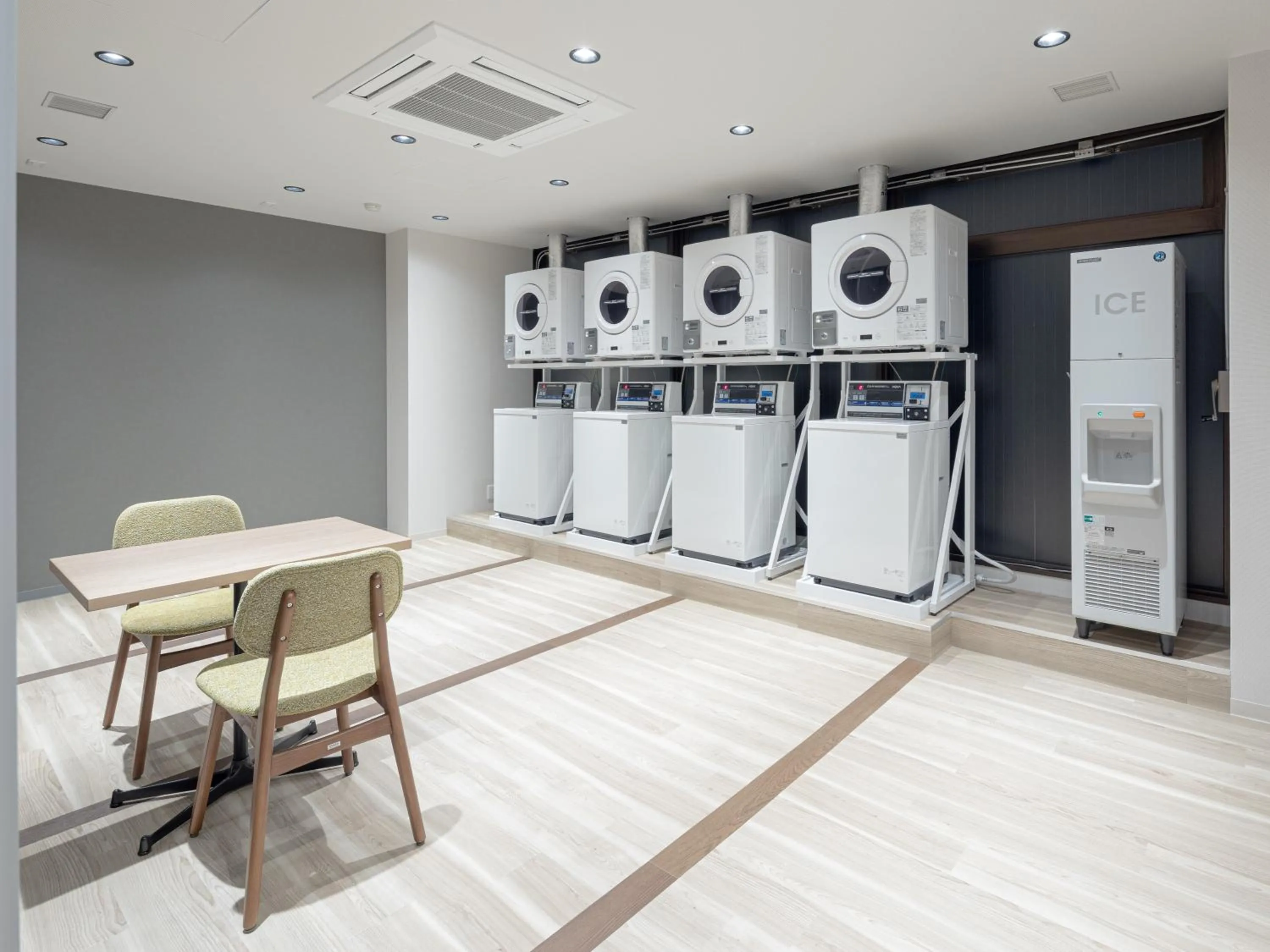 Kitchen/Kitchenette in SkyHeart Hotel Narita